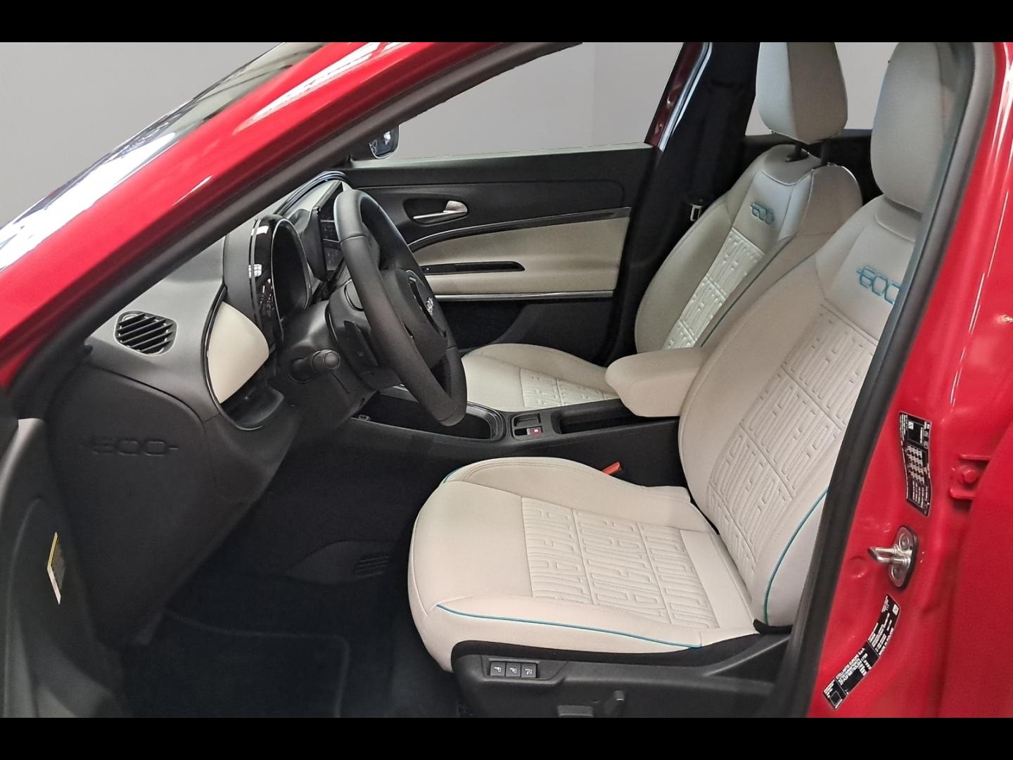Image FIAT 600 1.2 Hybrid 100ch La Prima DCT6