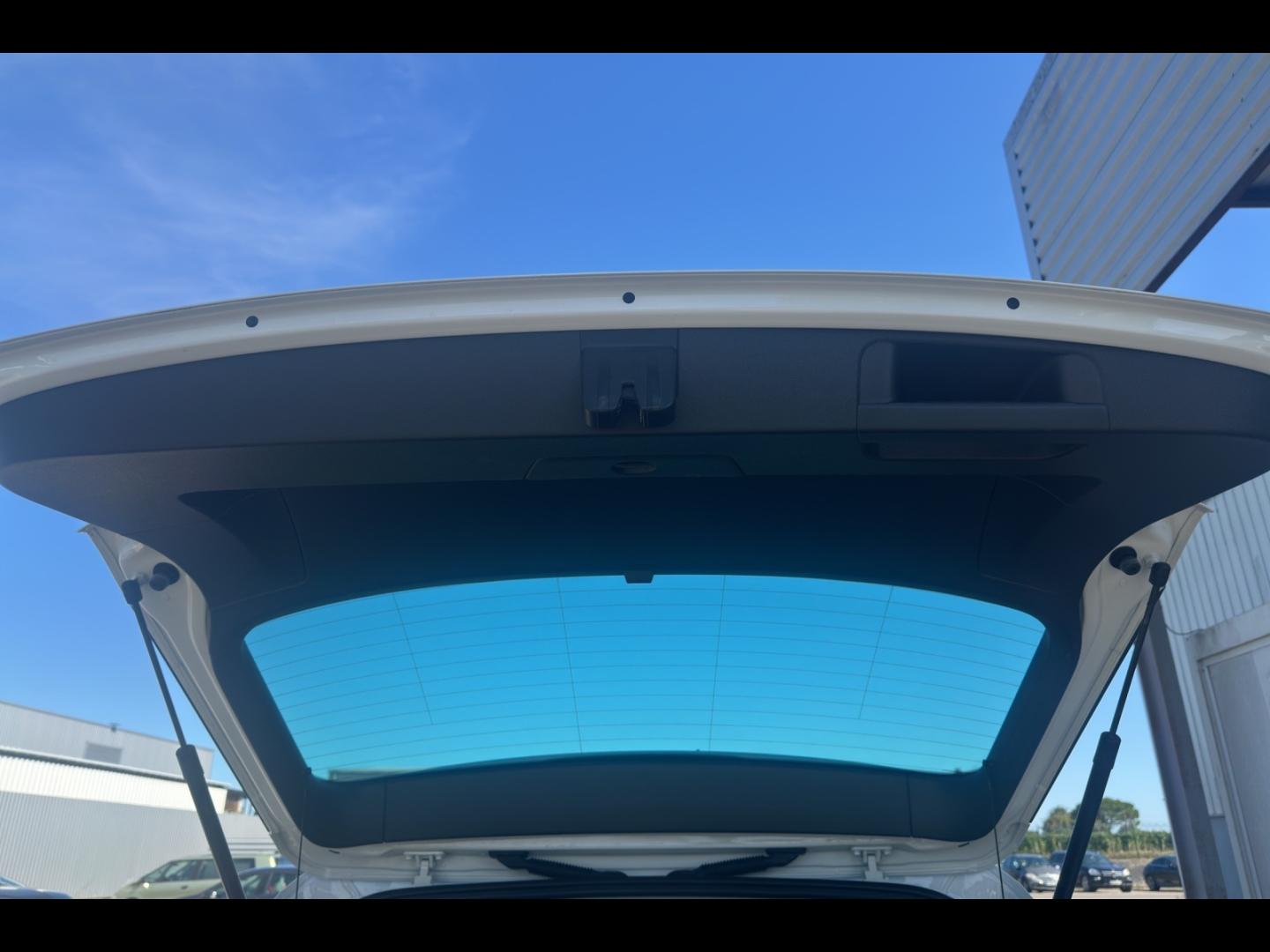 Image VOLKSWAGEN Tiguan 2.0 TDI 150ch Carat DSG7 Euro6d-T