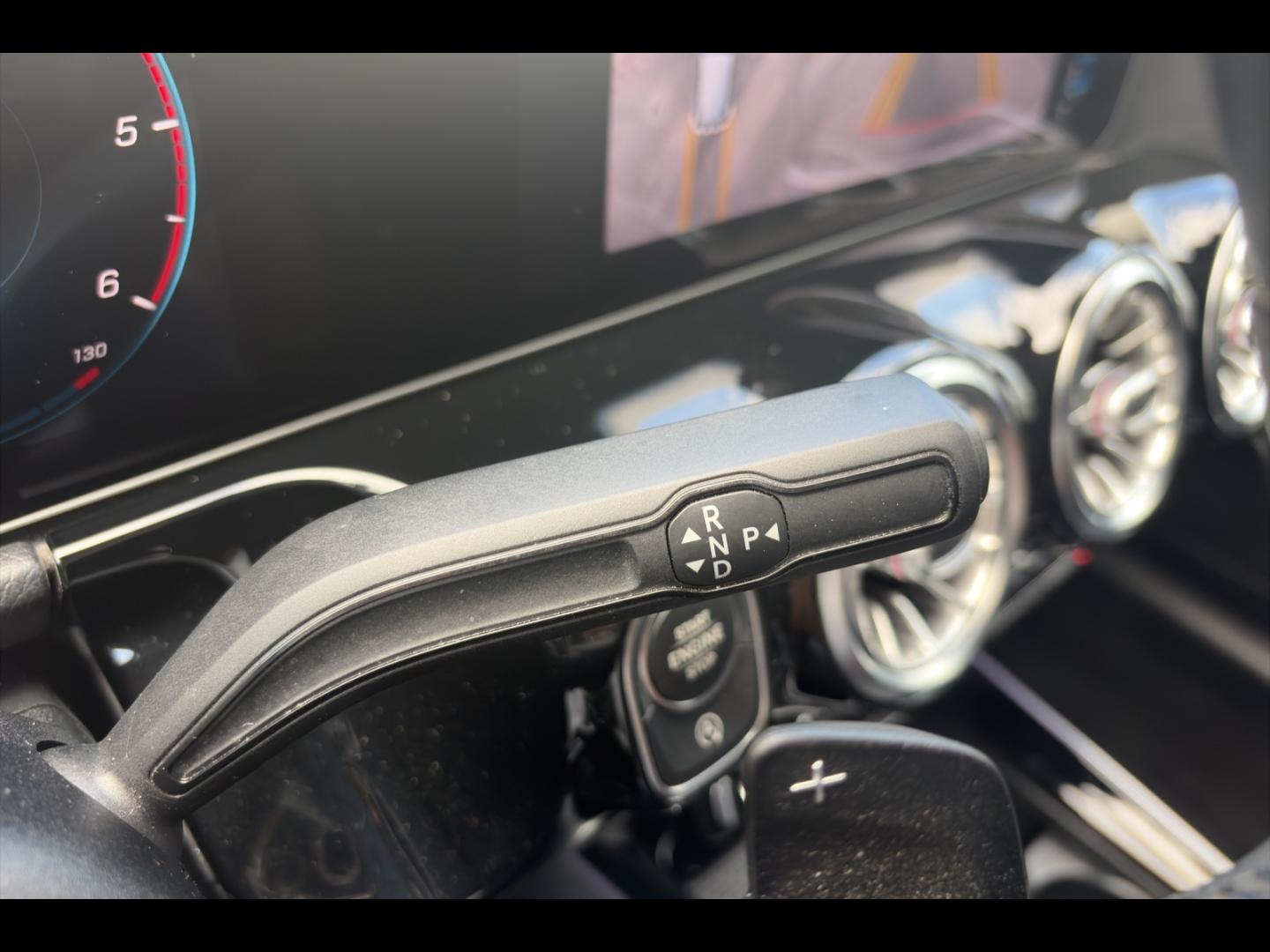 Image MERCEDES-BENZ GLA 200 d 150ch Progressive Line 8G-DCT