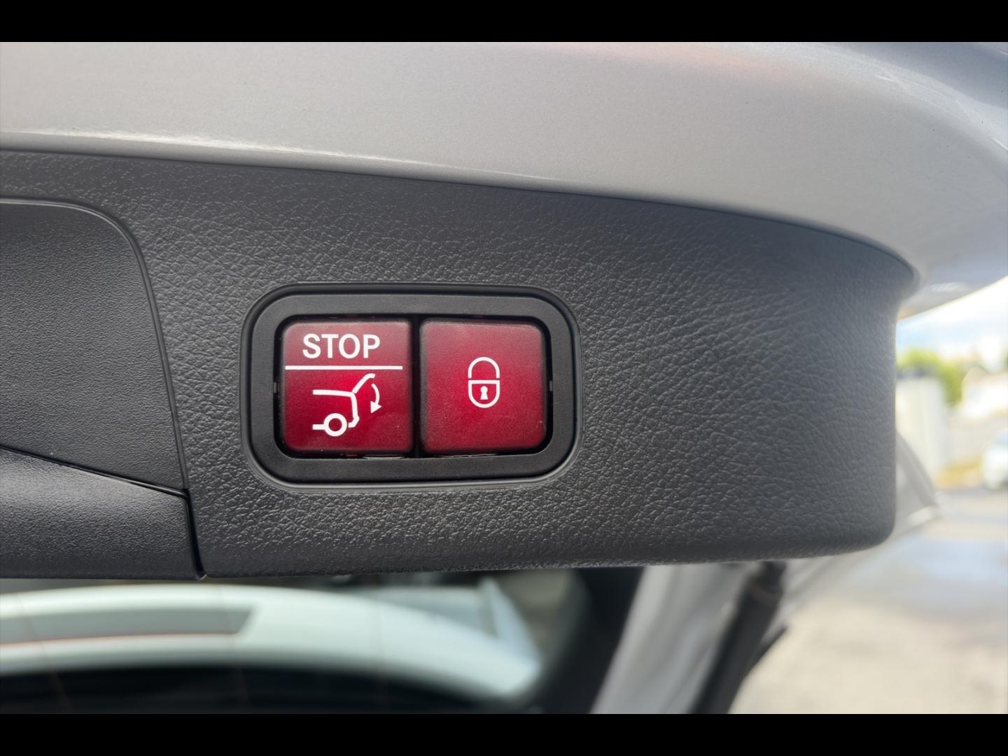 Image MERCEDES-BENZ GLA 200 d 150ch Progressive Line 8G-DCT