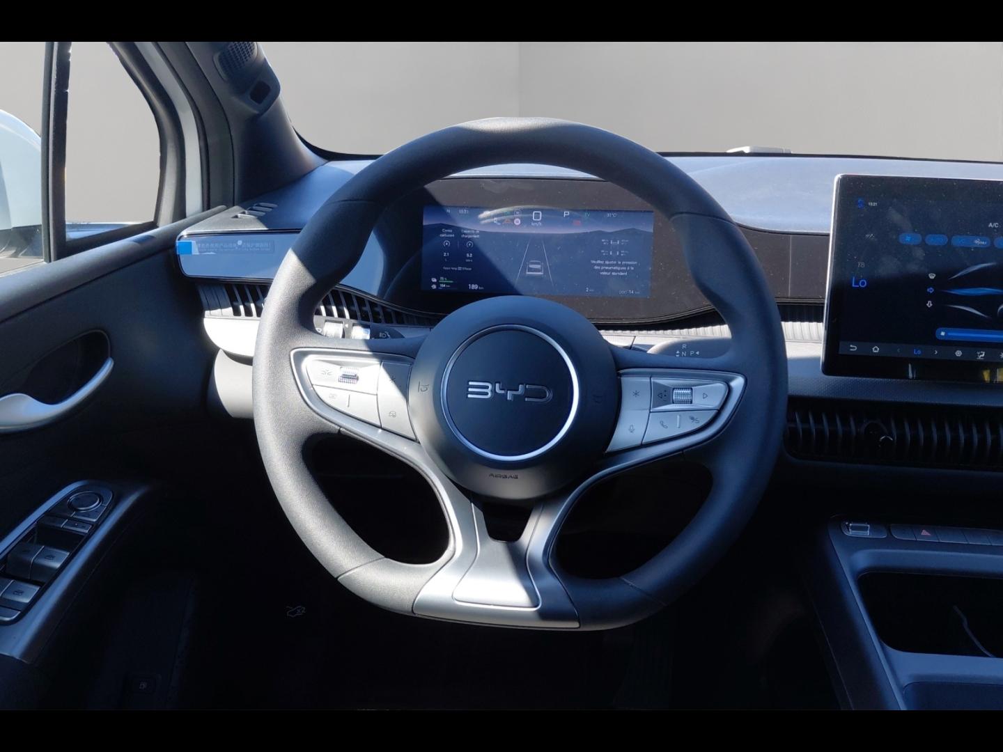Image BYD Dolphin G 1.5 DM-i 175ch Active