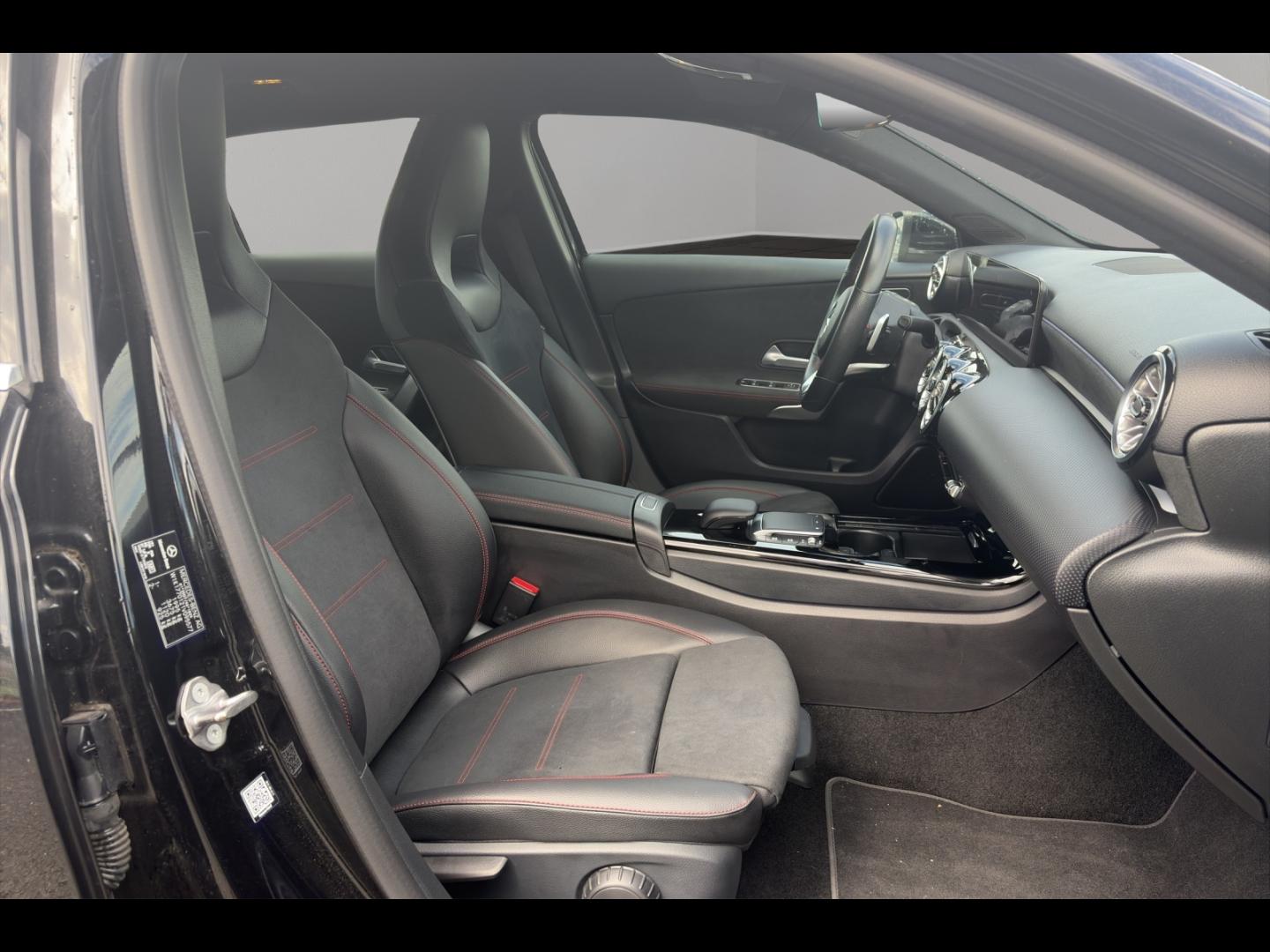 Image MERCEDES-BENZ Classe A 200 d 150ch AMG Line 8G-DCT