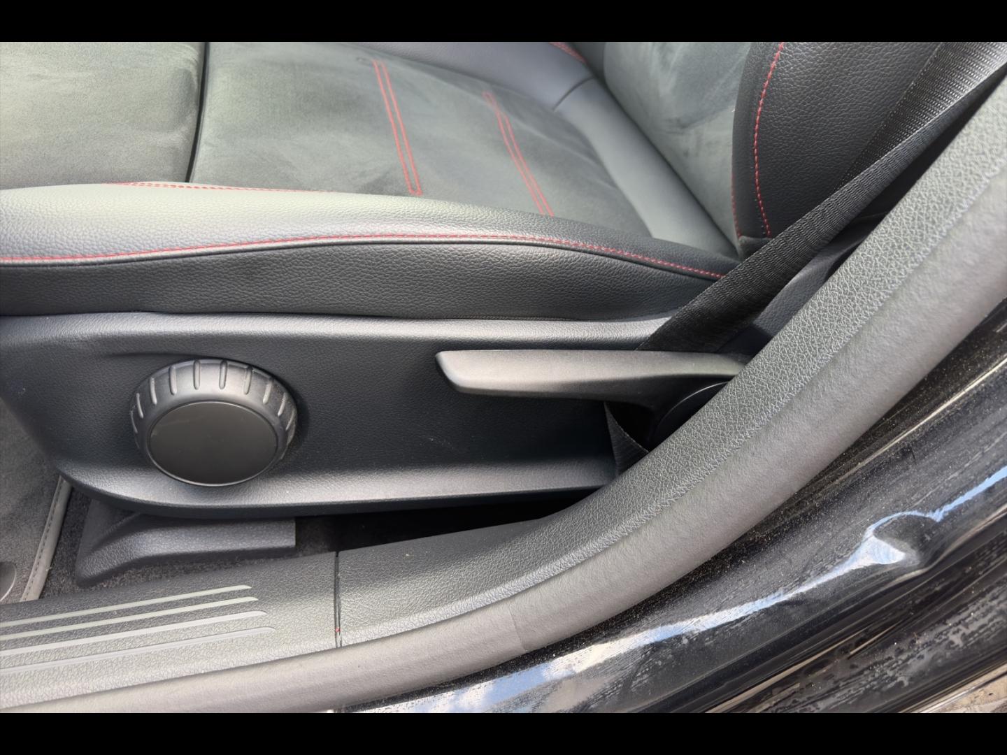 Image MERCEDES-BENZ Classe A 200 d 150ch AMG Line 8G-DCT
