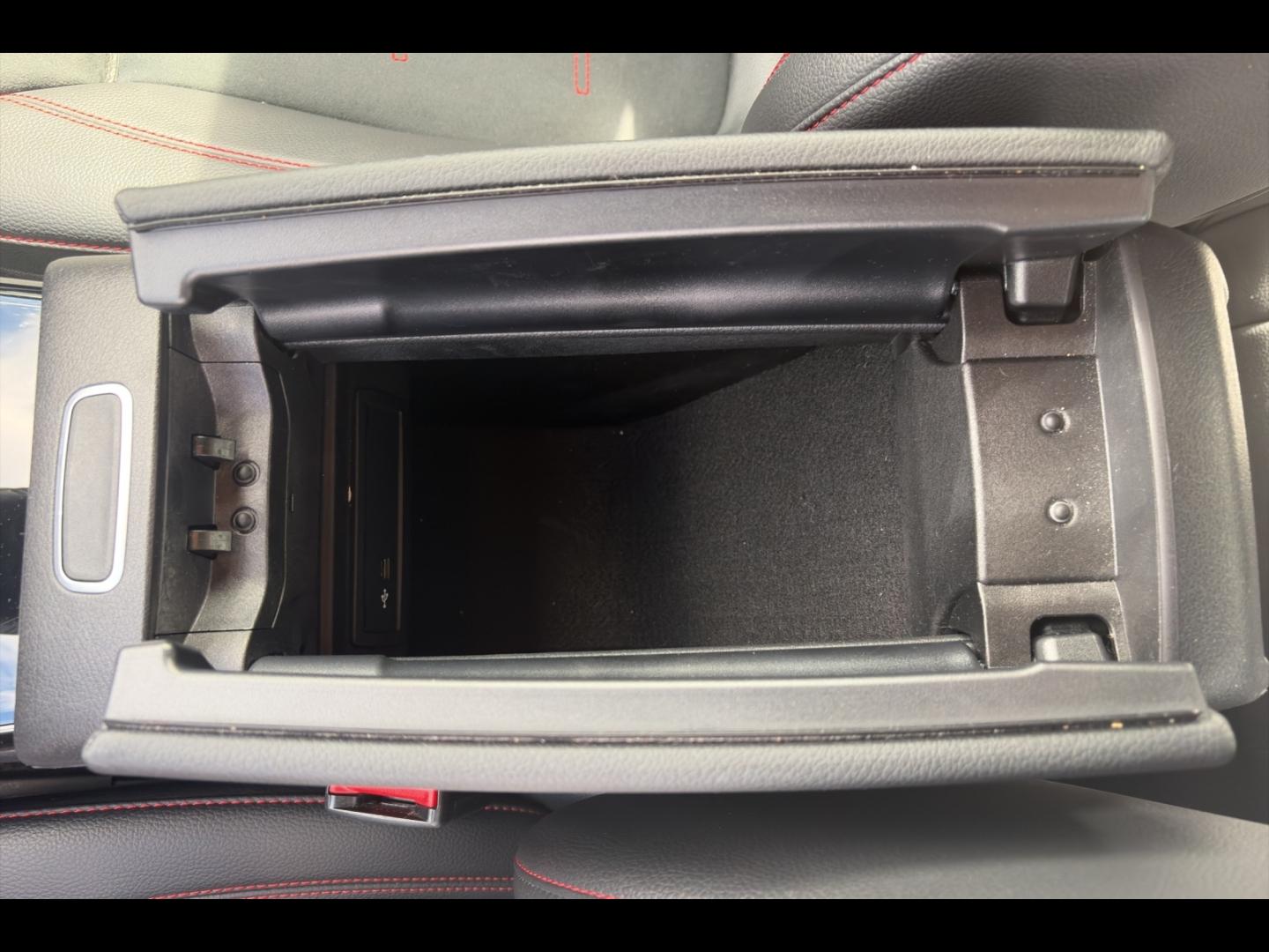 Image MERCEDES-BENZ Classe A 200 d 150ch AMG Line 8G-DCT