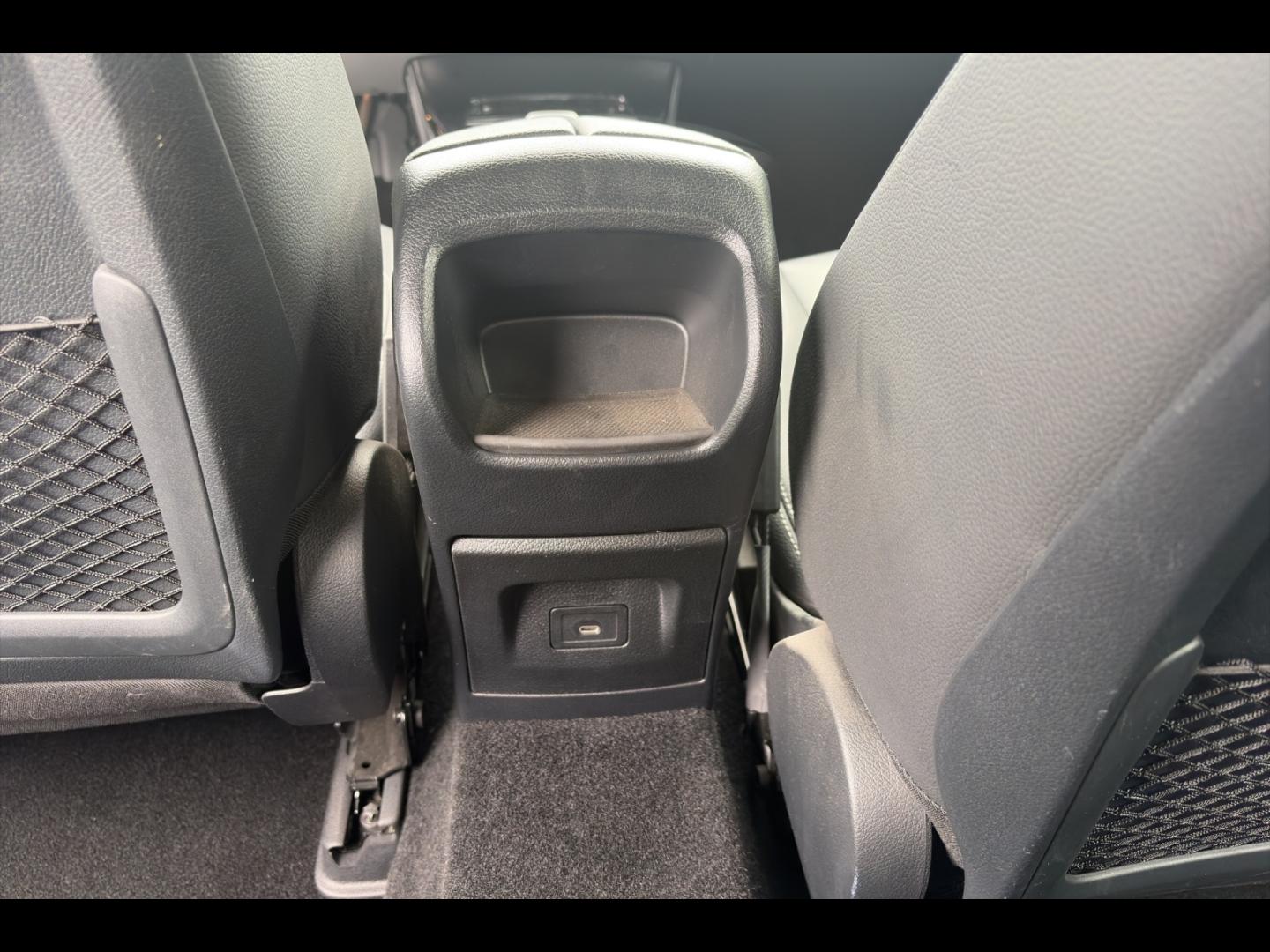 Image MERCEDES-BENZ Classe A 180 136ch Progressive Line 7G-DCT