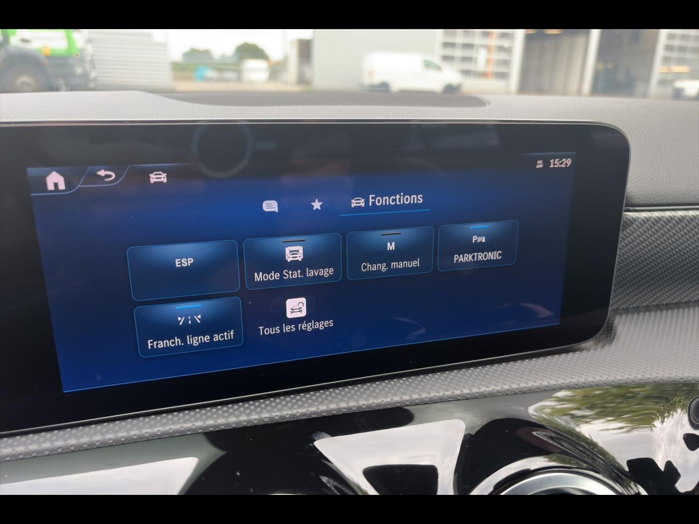 Image MERCEDES-BENZ Classe A 180 136ch Progressive Line 7G-DCT