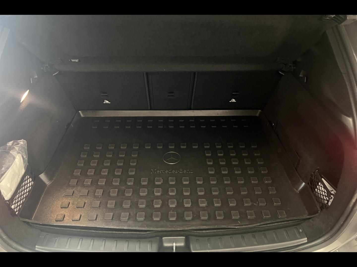 Image MERCEDES-BENZ GLA 200 d 150ch Business Line 8G-DCT