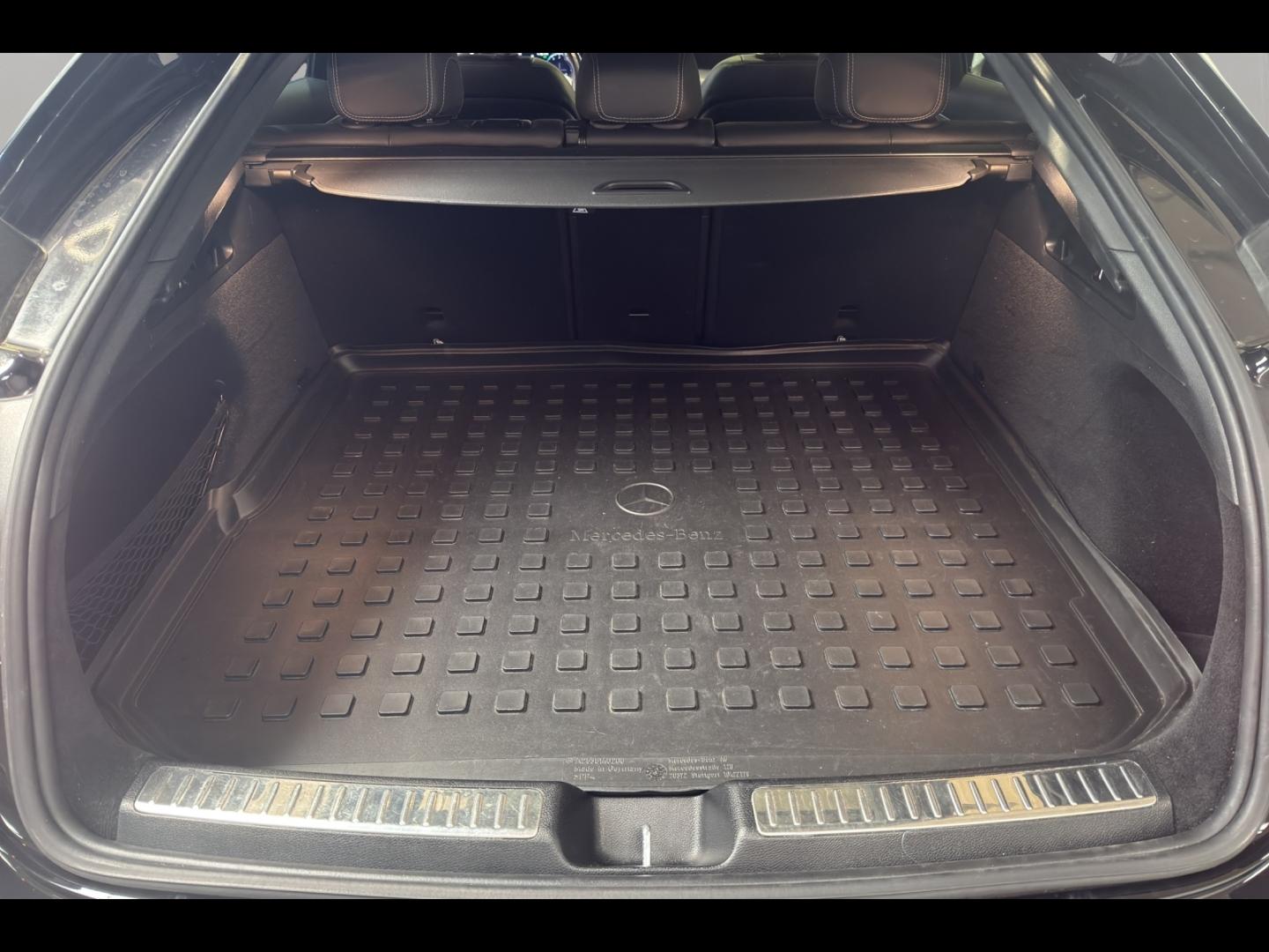 Image MERCEDES-BENZ GLC Coupé 300 de 194+122ch AMG Line 4Matic 9G-Tronic