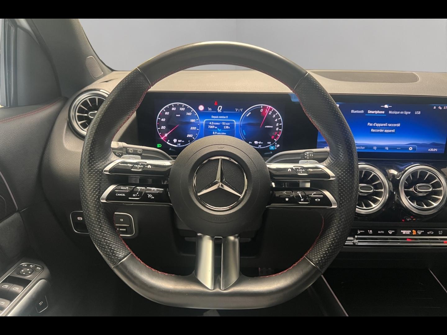 Image MERCEDES-BENZ GLA 250 e hybride rechargeable 218ch AMG Line 8G-DCT