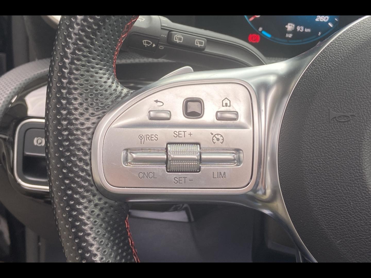 Image MERCEDES-BENZ Classe A 200 163ch AMG Line 7G-DCT 9cv