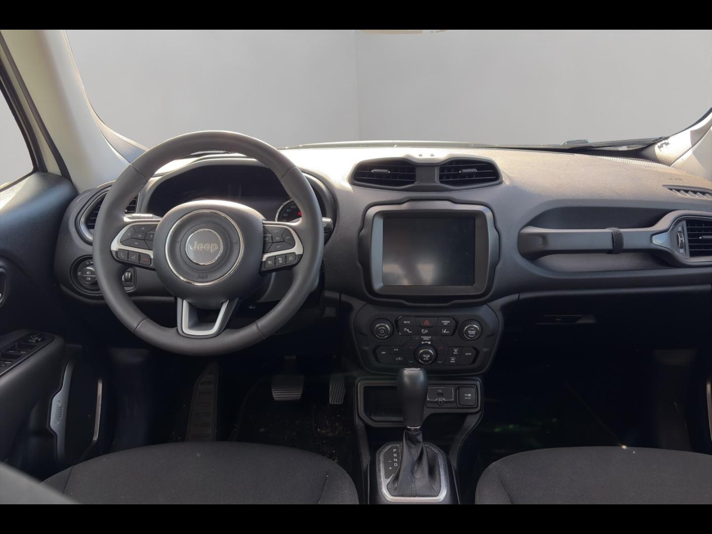 Image JEEP Renegade 1.5 Turbo T4 130ch MHEV Limited BVR7