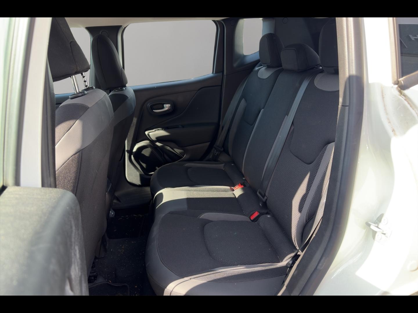 Image JEEP Renegade 1.5 Turbo T4 130ch MHEV Limited BVR7