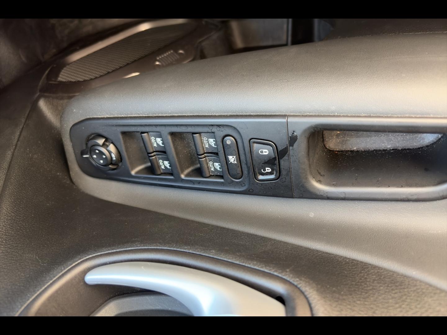 Image JEEP Renegade 1.5 Turbo T4 130ch MHEV Limited BVR7
