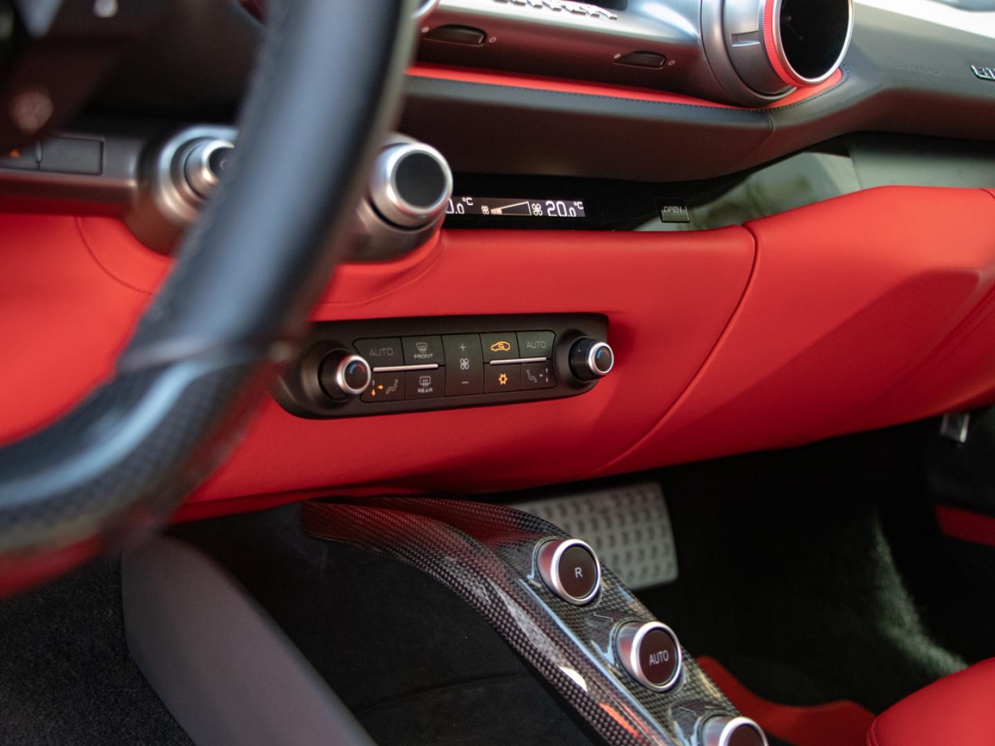 Image FERRARI 812 SUPERFAST V12 Atmosphérique 6.5
