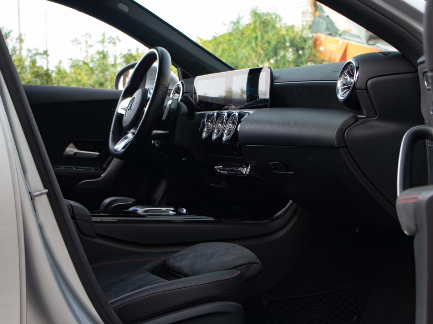 Image MERCEDES-BENZ Classe A 200 163ch AMG Line 7G-DCT
