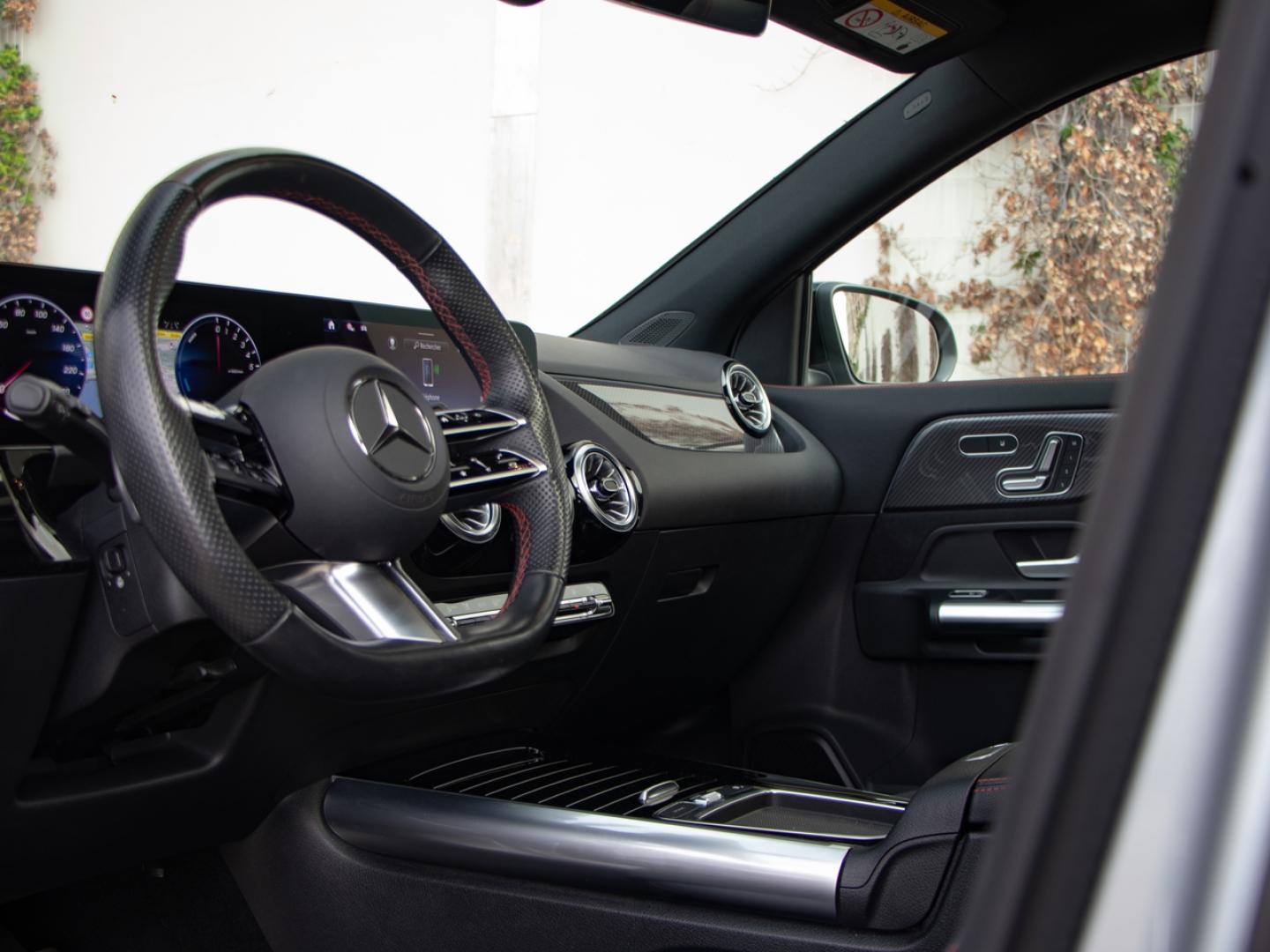 Image MERCEDES-BENZ GLA 250 e hybride rechargeable 218ch AMG Line 8G-DCT