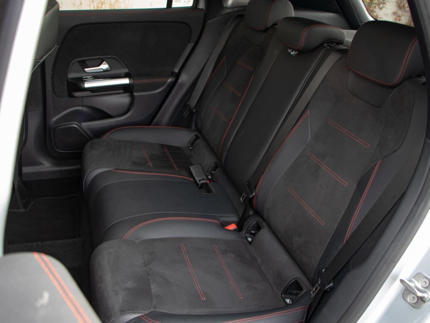 Image MERCEDES-BENZ GLA 250 e hybride rechargeable 218ch AMG Line 8G-DCT