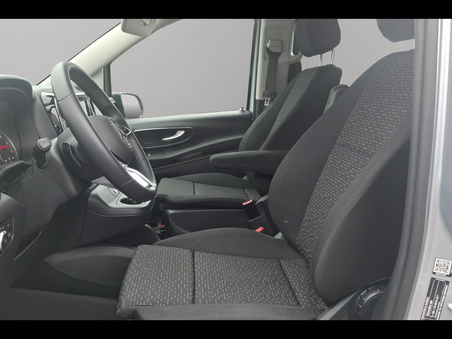 Image MERCEDES-BENZ Vito Fg 116 Mixto Extra-Long Select Propulsion 9G-Tronic