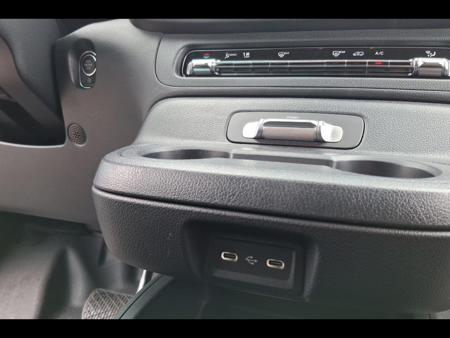 Image MERCEDES-BENZ Vito Fg 116 Mixto Extra-Long Select Propulsion 9G-Tronic