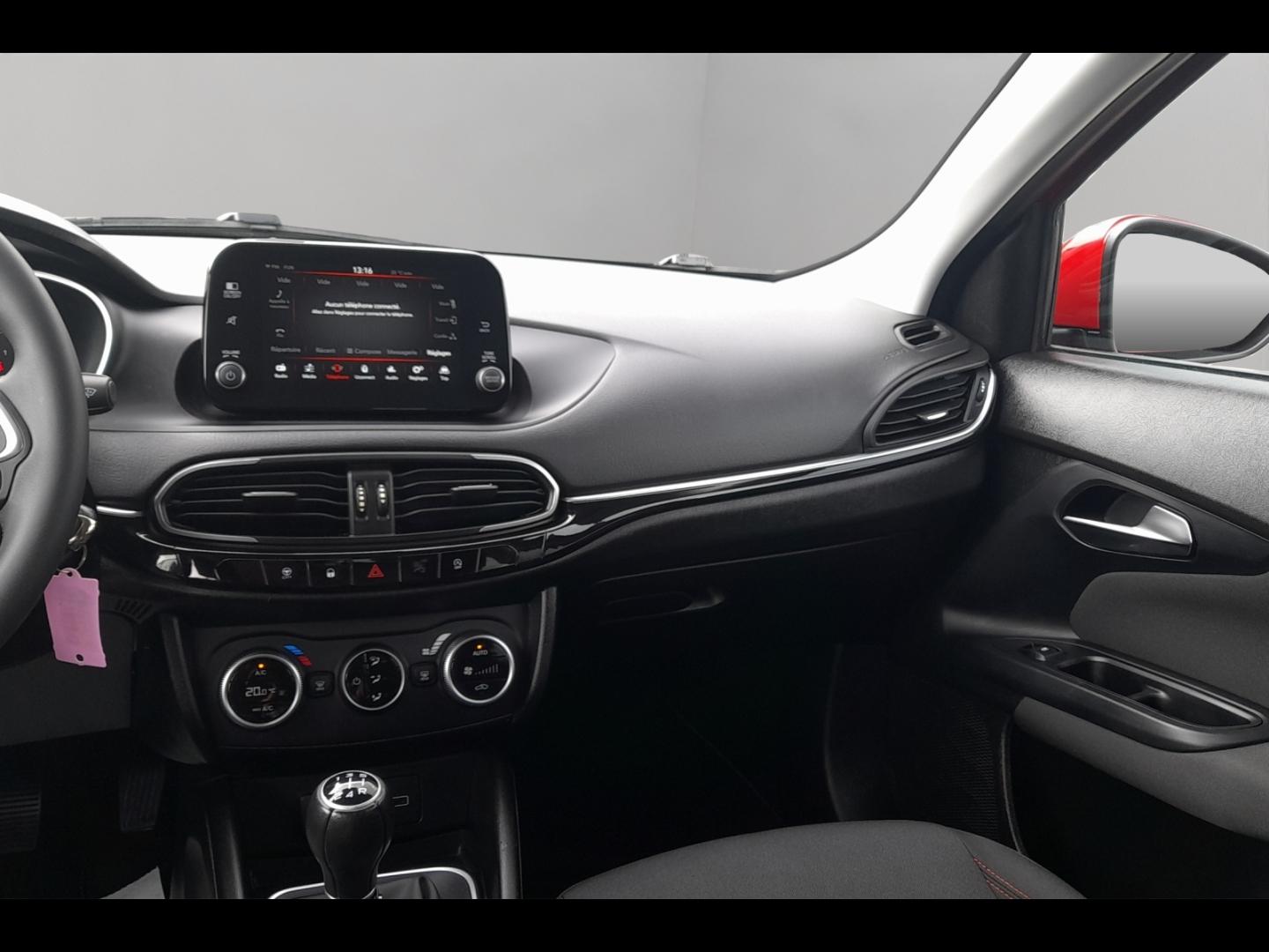 Image FIAT Tipo Cross 1.0 FireFly Turbo 100ch S/S (RED) MY22
