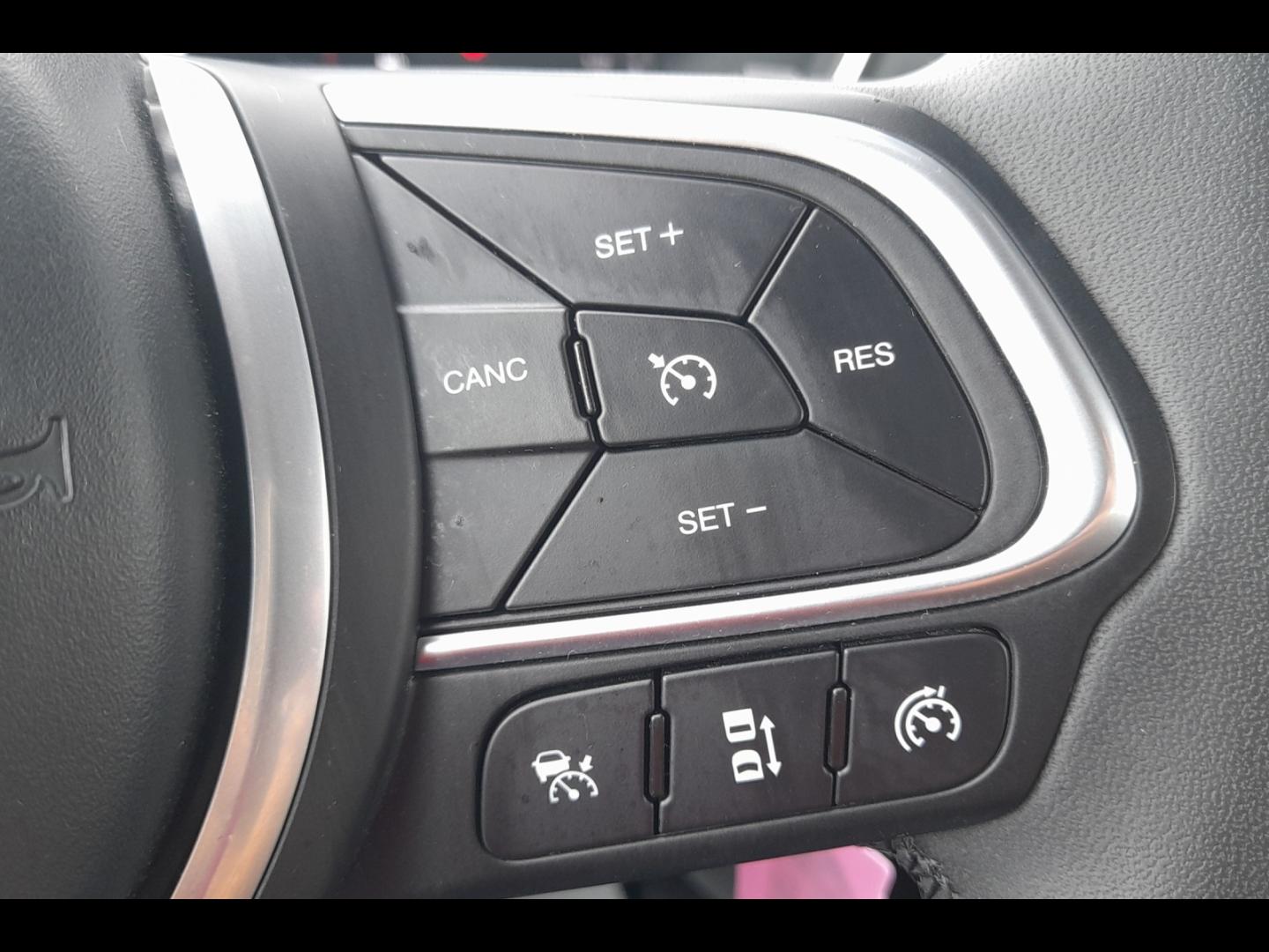 Image FIAT Tipo Cross 1.0 FireFly Turbo 100ch S/S (RED) MY22