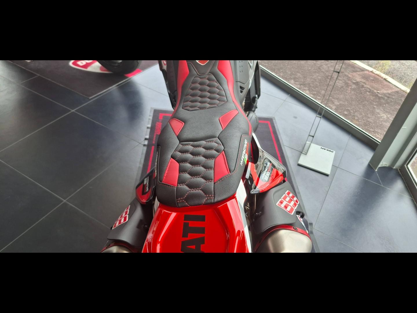 Image DUCATI Hypermotard 698 RVE