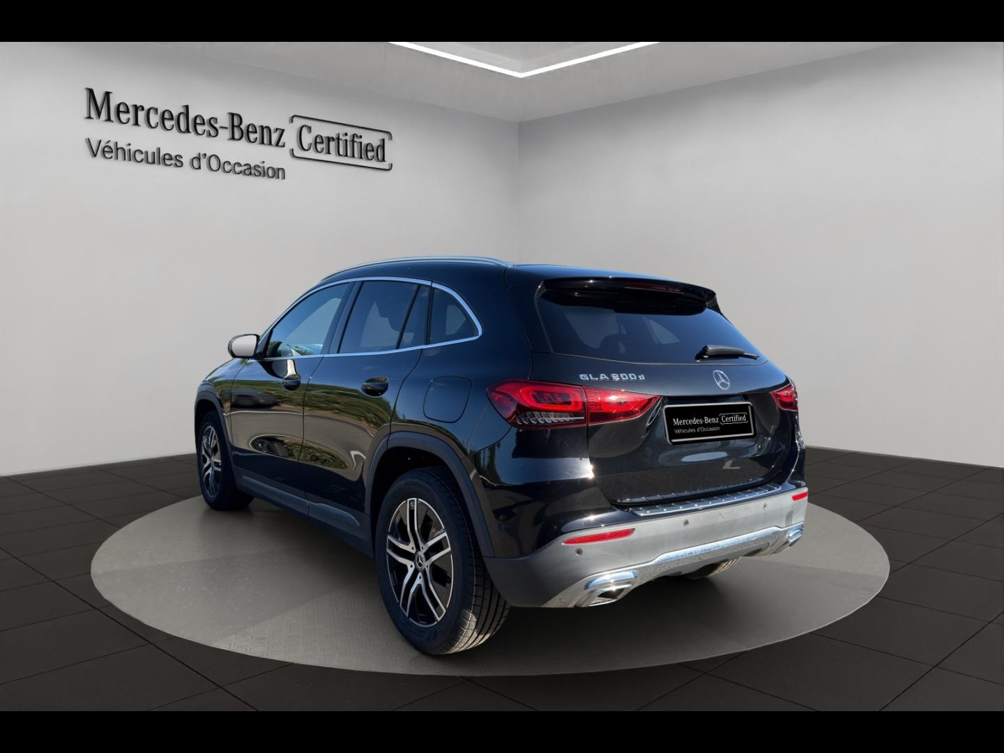 Image MERCEDES-BENZ GLA 200 d 150ch Business Line 8G-DCT