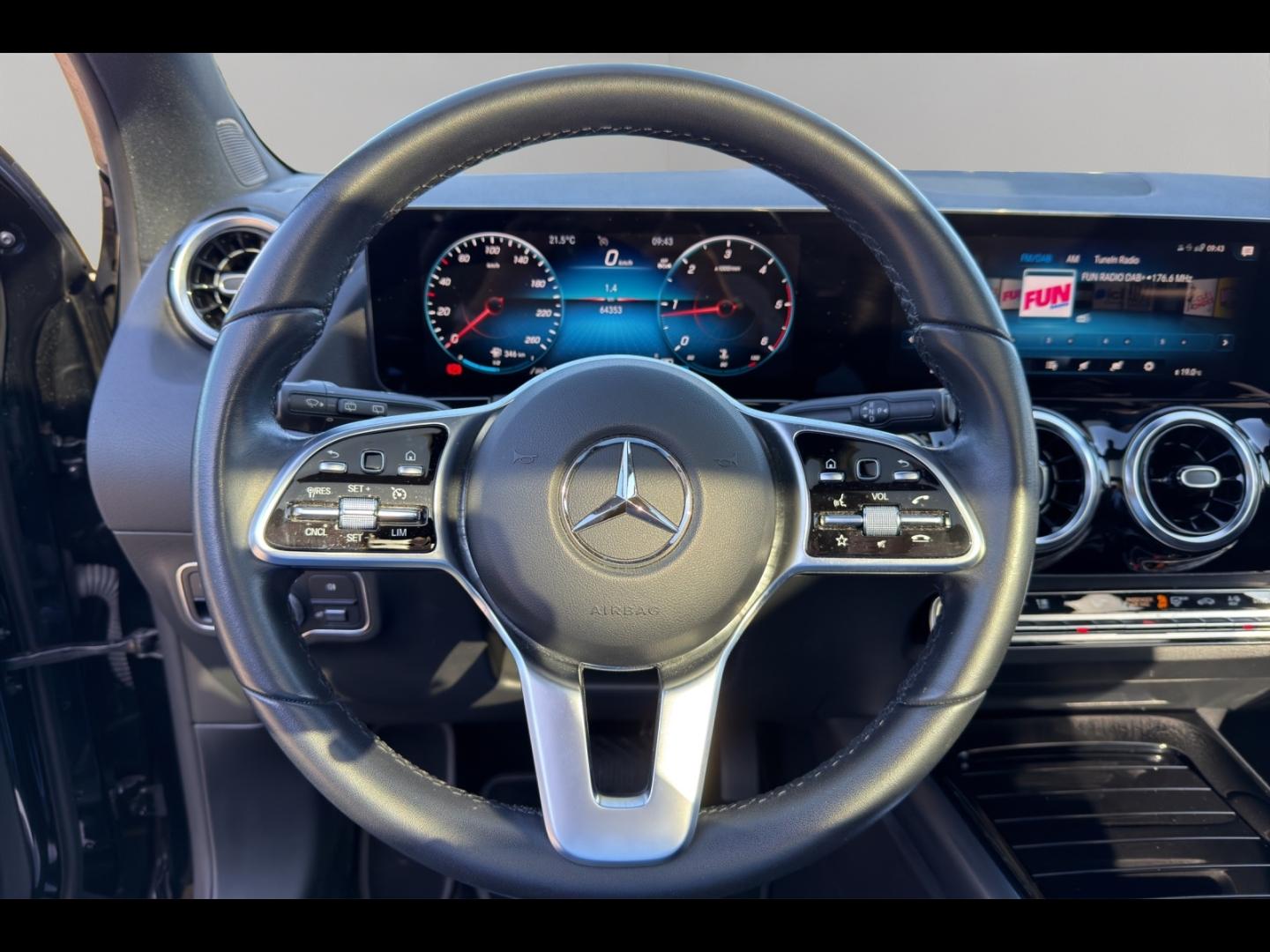 Image MERCEDES-BENZ GLA 200 d 150ch Business Line 8G-DCT