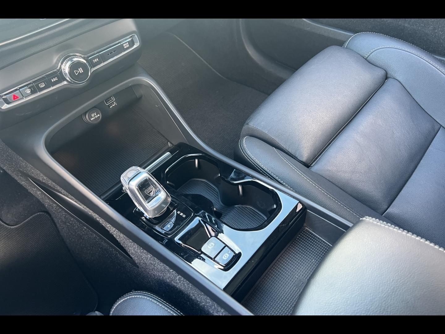 Image VOLVO XC40 T5 Recharge 180 + 82ch Inscription Luxe DCT 7