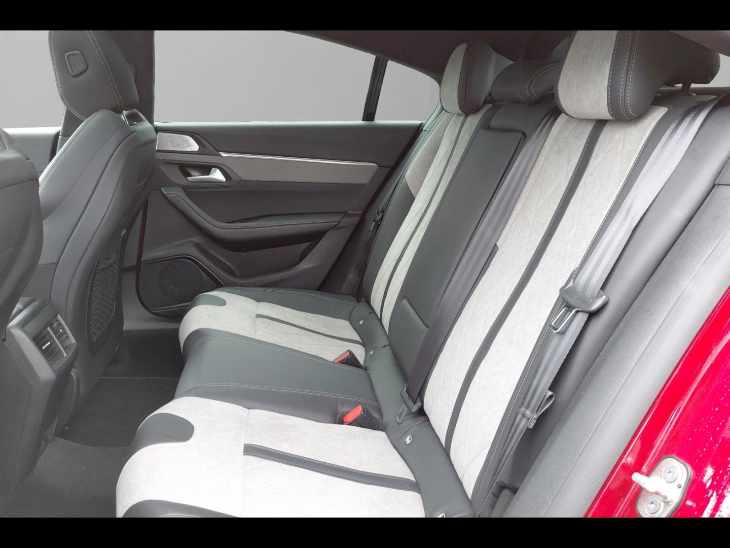 Image PEUGEOT 508 HYBRID 225ch GT Line e-EAT8 10cv