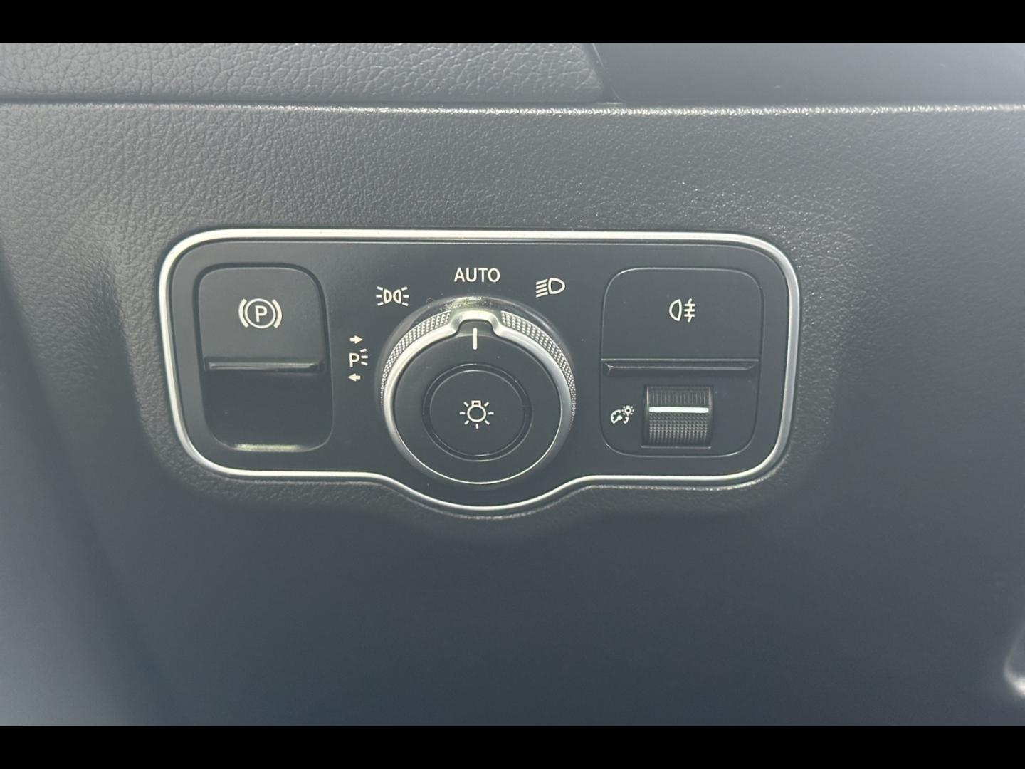 Image MERCEDES-BENZ Classe B 200d 150ch AMG Line 8G-DCT