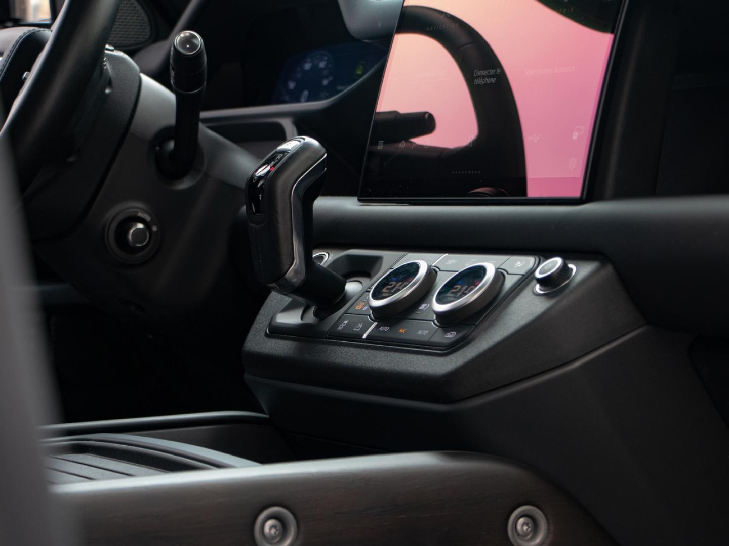 Image LAND-ROVER Defender 110 2.0 P400e X-Dynamic HSE