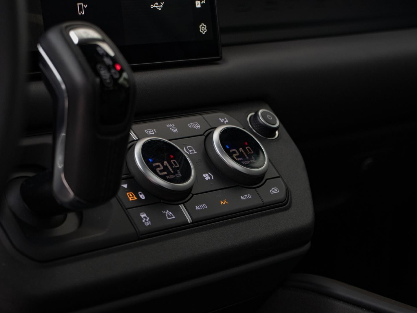Image LAND-ROVER Defender 110 2.0 P400e X-Dynamic HSE