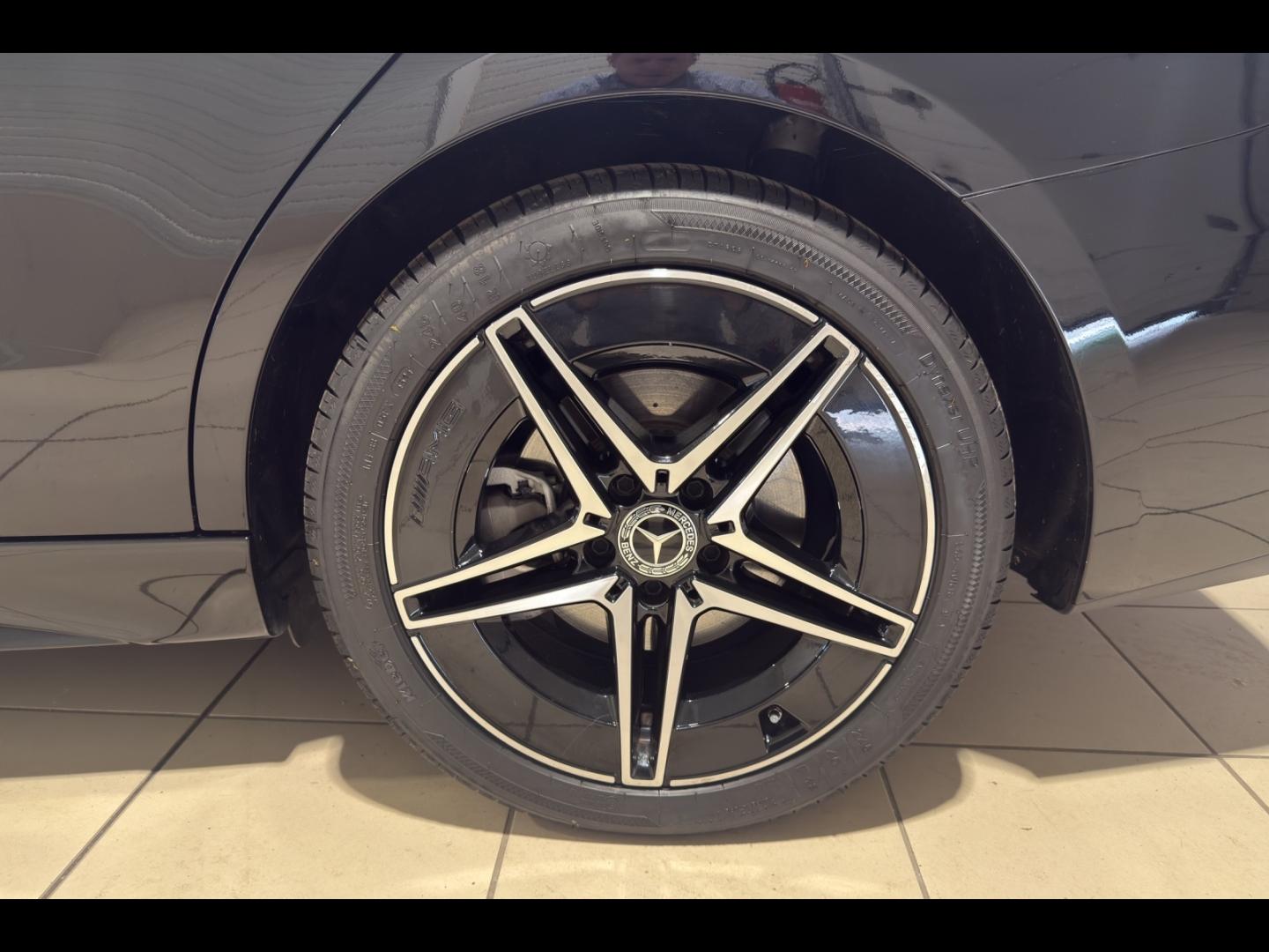 Image MERCEDES-BENZ Classe C 220 d 197ch AMG Line
