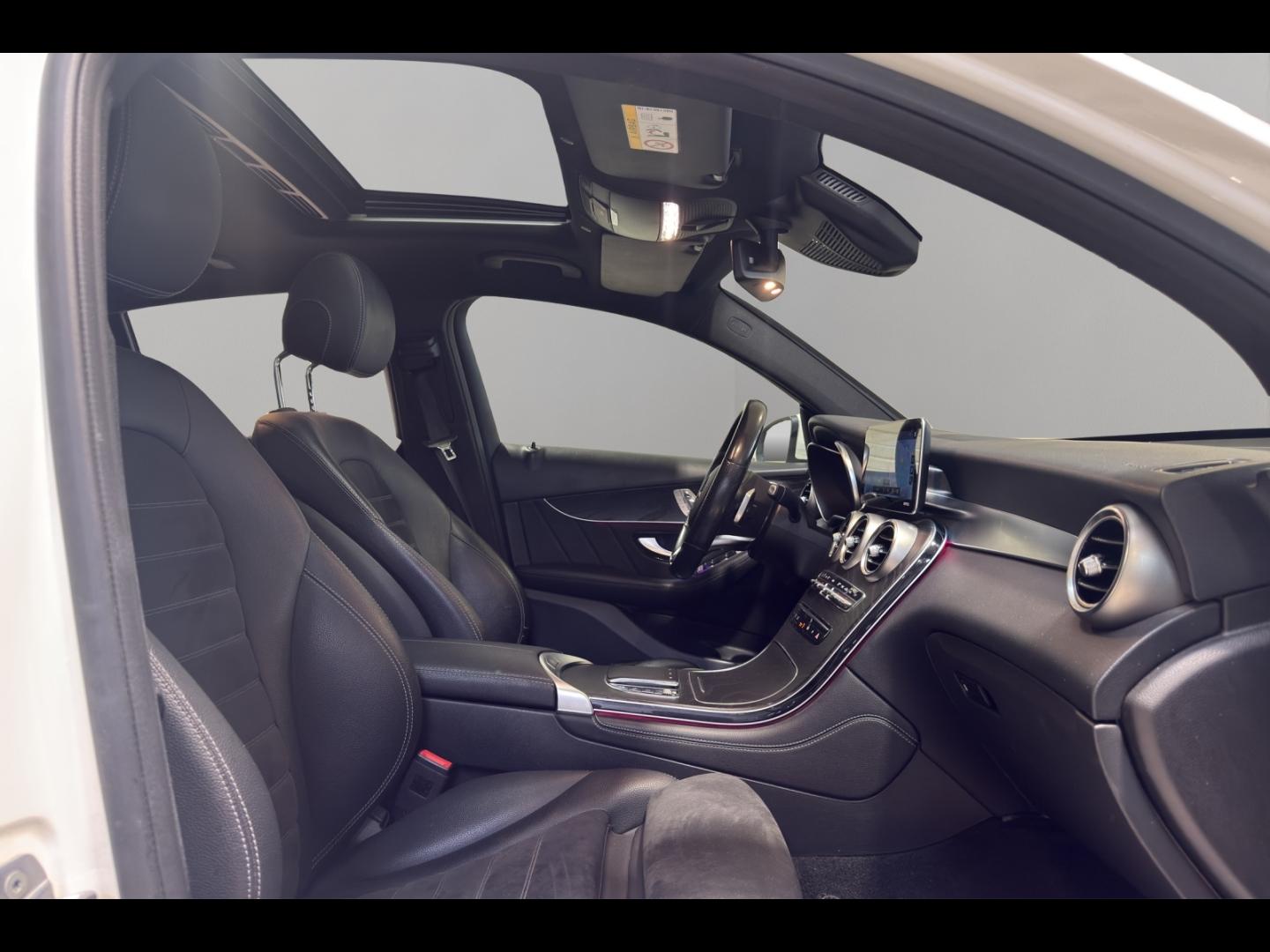Image MERCEDES-BENZ GLC Coupé 220 d 194ch AMG Line 4Matic Launch Edition 9G-Tronic