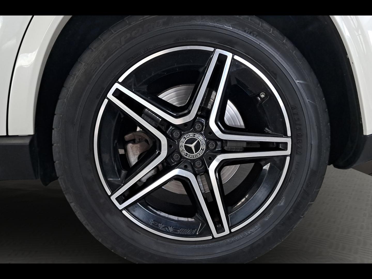 Image MERCEDES-BENZ GLE 300 d 245ch AMG Line 4Matic 9G-Tronic