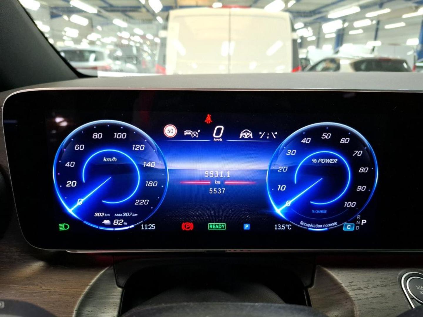 Image MERCEDES-BENZ EQV 300 204ch Long Avantgarde