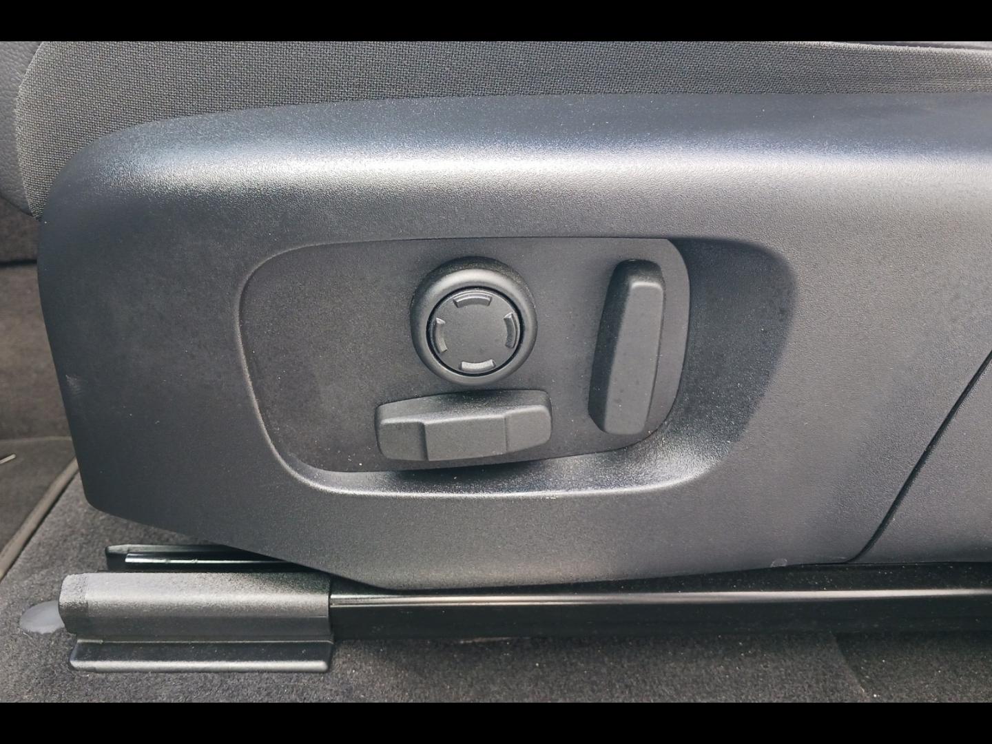 Image LAND-ROVER Discovery Sport P270e PHEV 269ch Dynamic SE 8cv