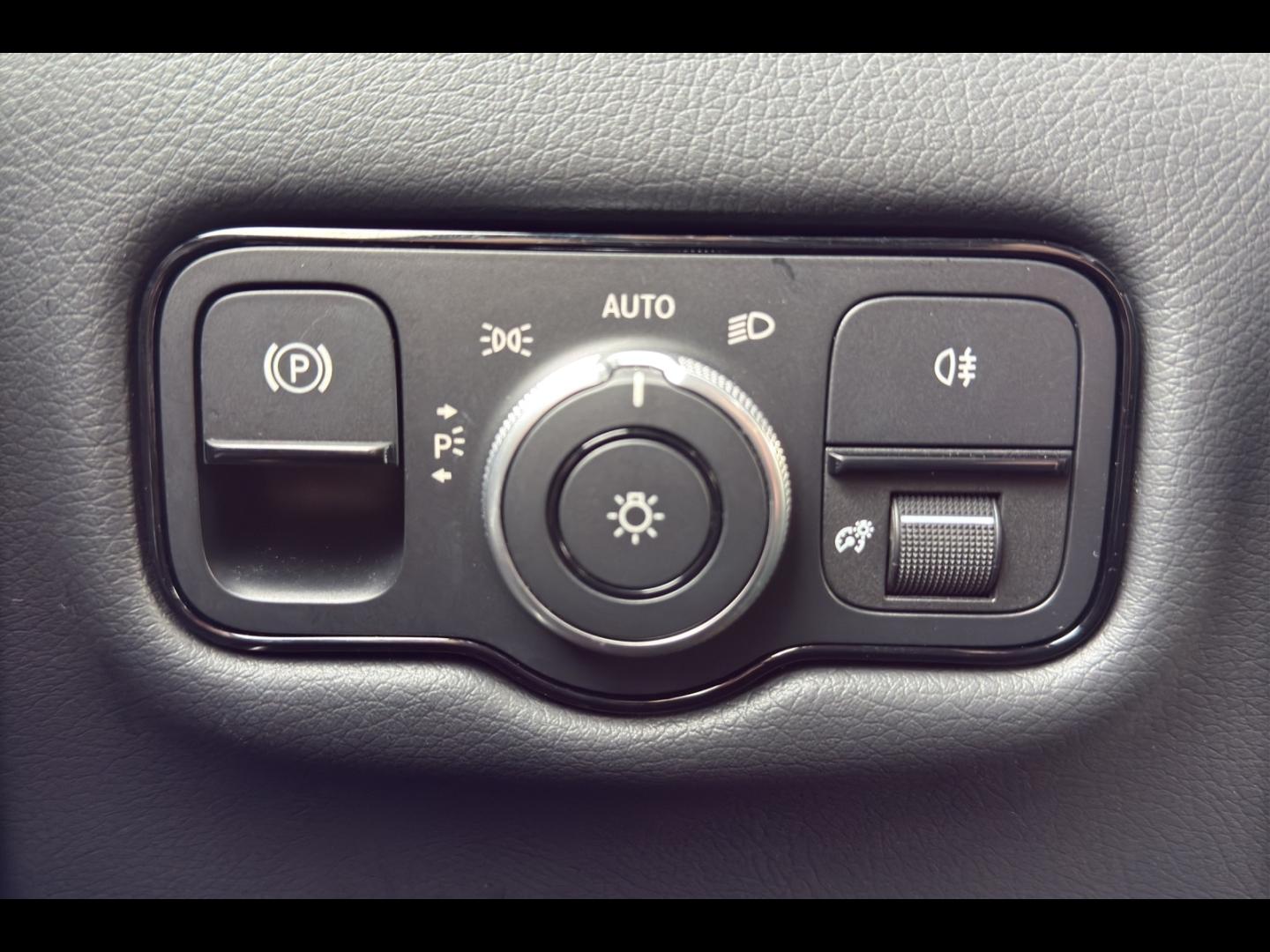 Image MERCEDES-BENZ Classe V 300 d Long Avantgarde Intégrale 9G-Tronic