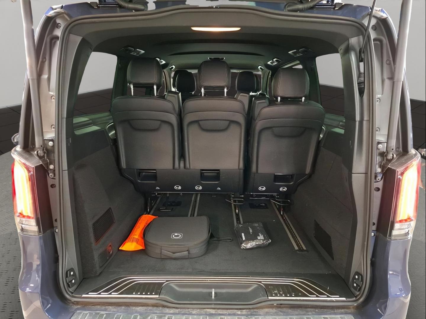 Image MERCEDES-BENZ EQV 300 204ch Long Avantgarde
