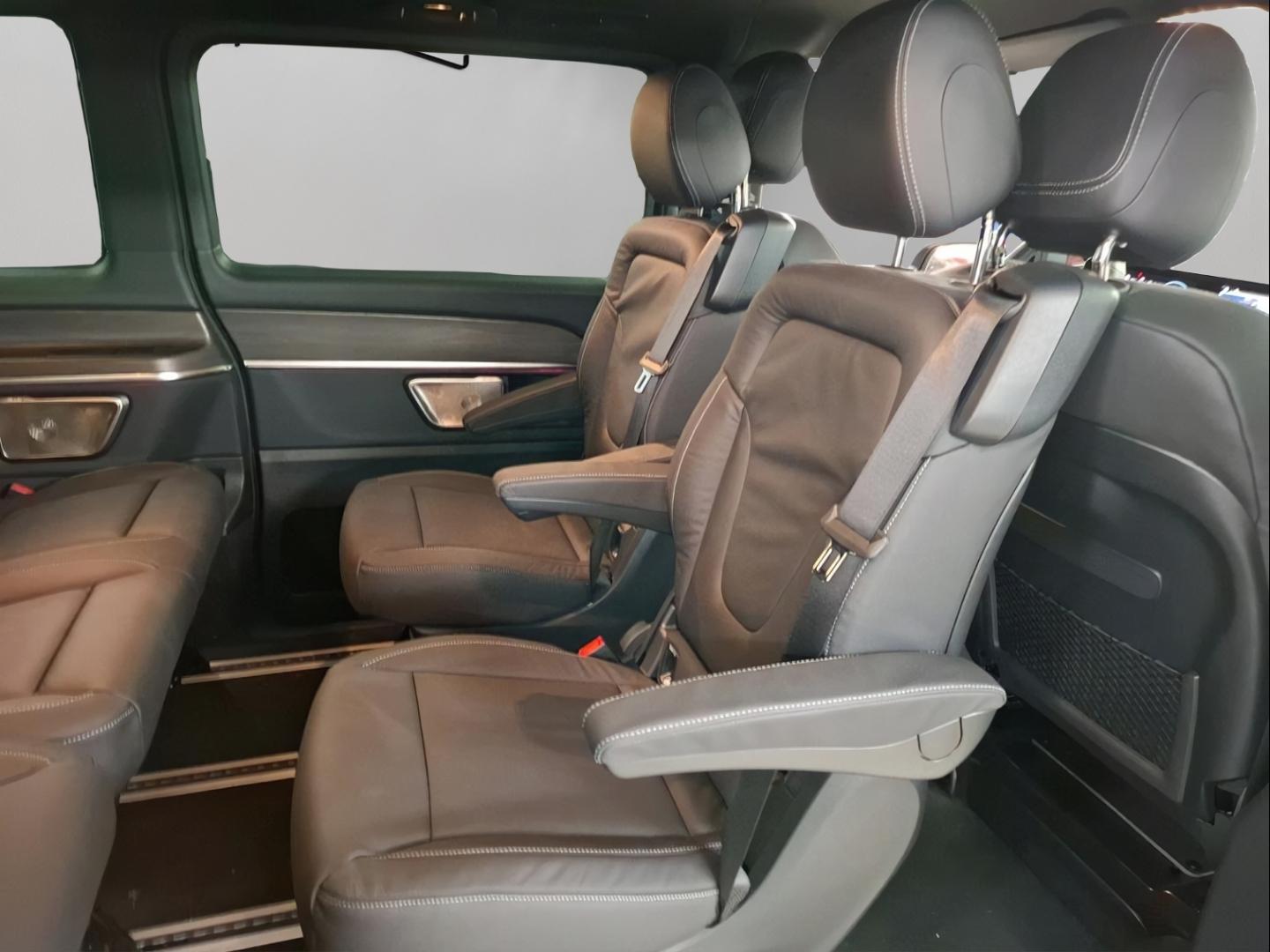 Image MERCEDES-BENZ EQV 300 204ch Long Avantgarde
