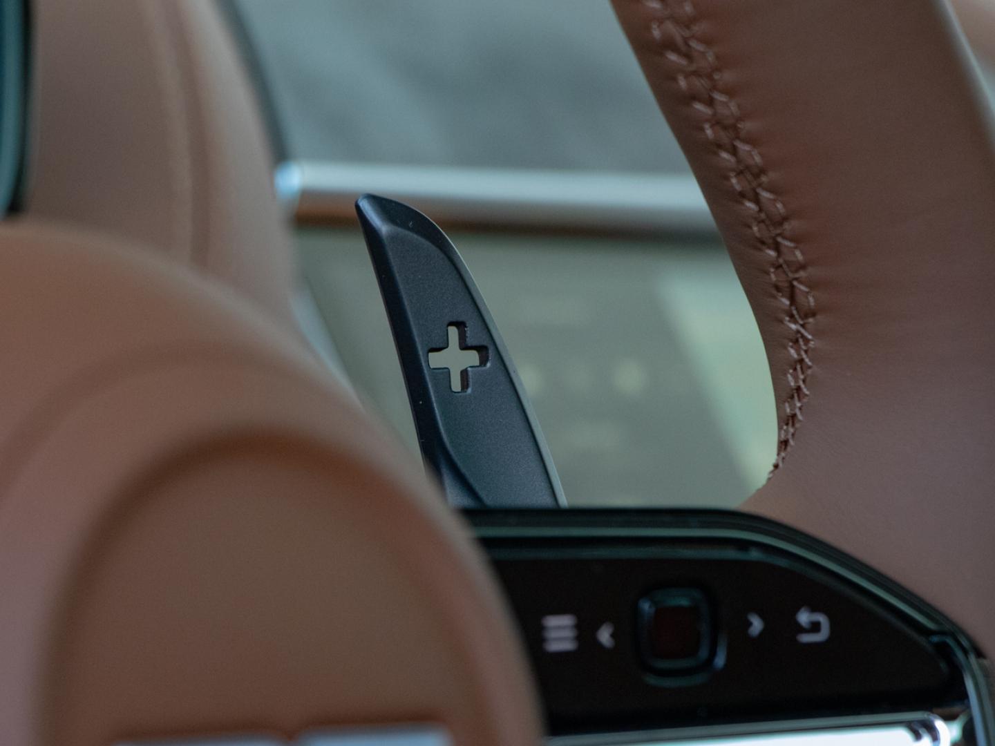 Image ASTON MARTIN DBX 4.0 V8 biturbo 727ch S
