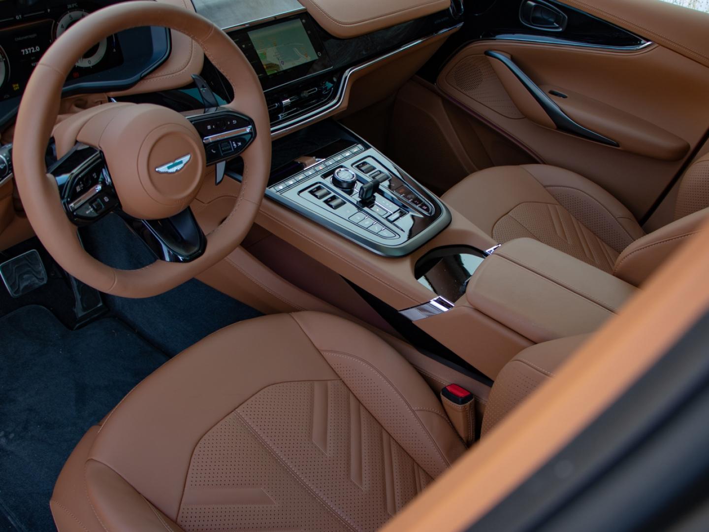 Image ASTON MARTIN DBX 4.0 V8 biturbo 727ch S