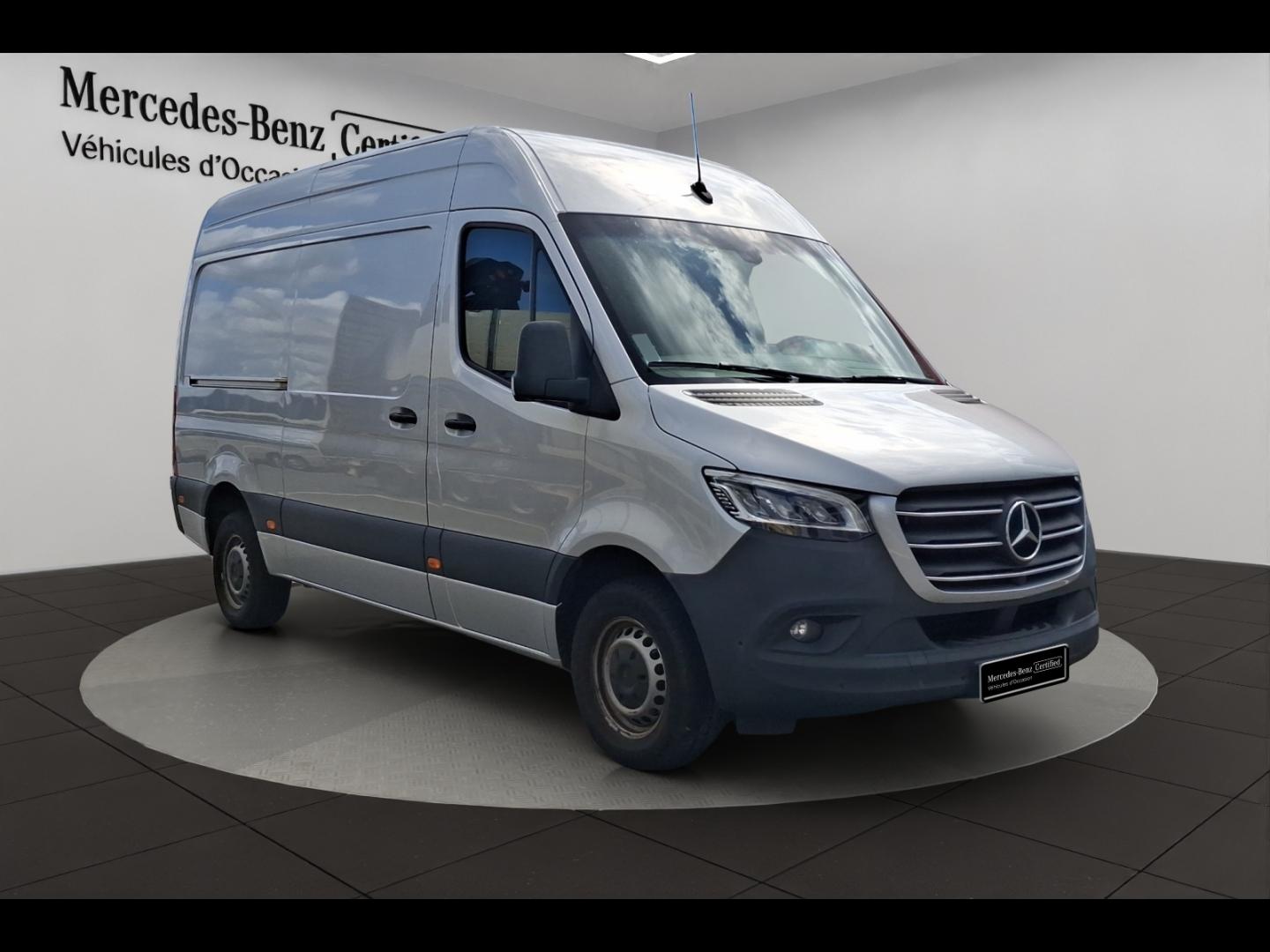 Image MERCEDES-BENZ Sprinter Fg 319 CDI 37 3T5 Pro Propulsion Lourd 7G-Tronic Plus