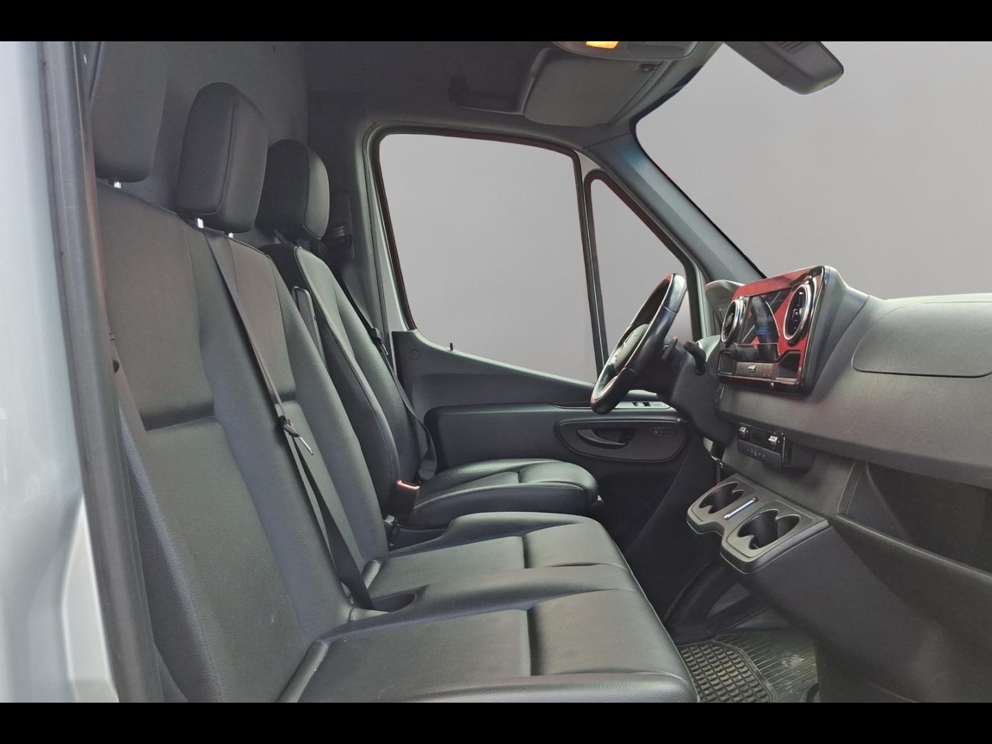 Image MERCEDES-BENZ Sprinter Fg 319 CDI 37 3T5 Pro Propulsion Lourd 7G-Tronic Plus
