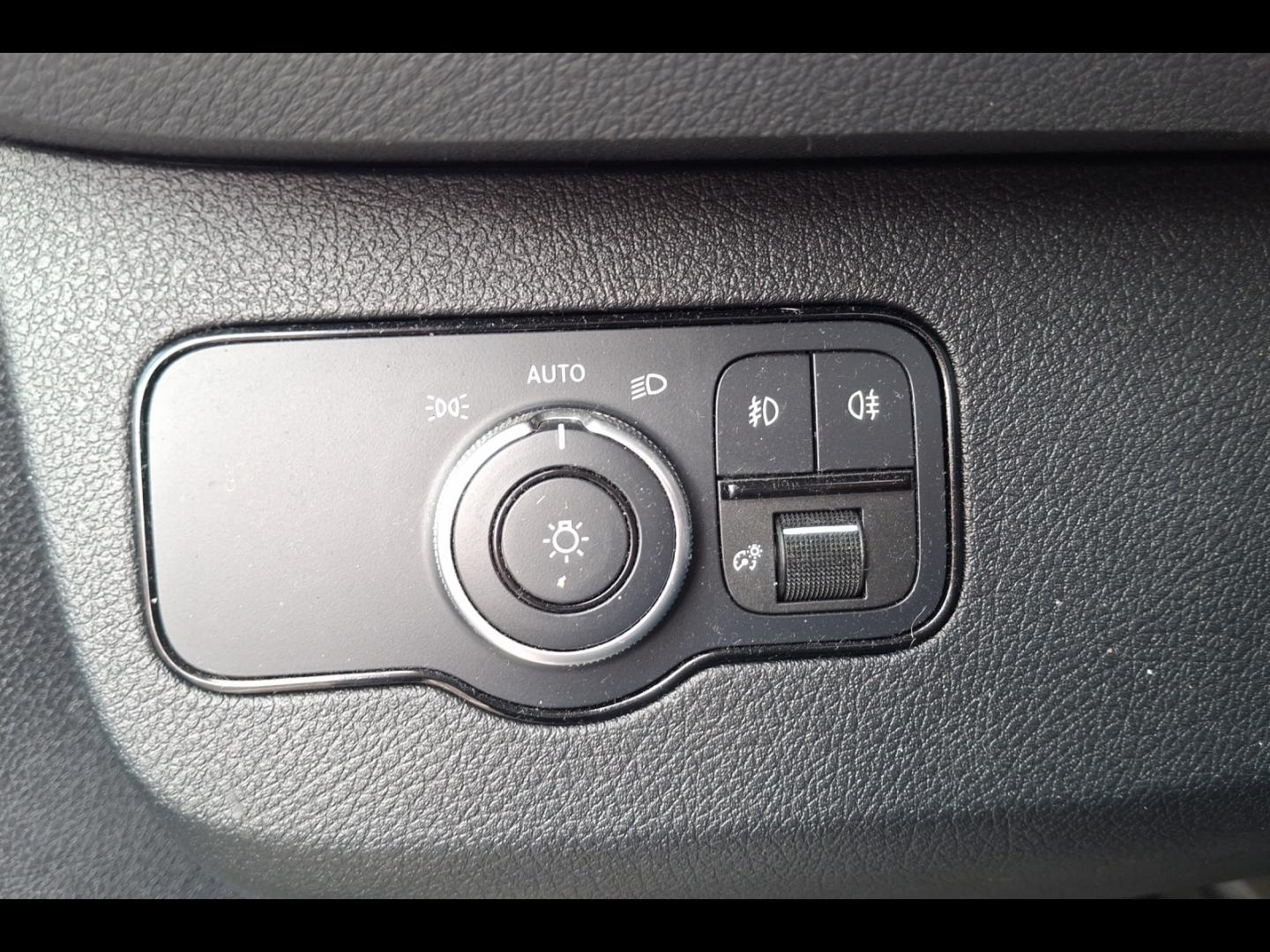 Image MERCEDES-BENZ Sprinter Fg 319 CDI 37 3T5 Pro Propulsion Lourd 7G-Tronic Plus