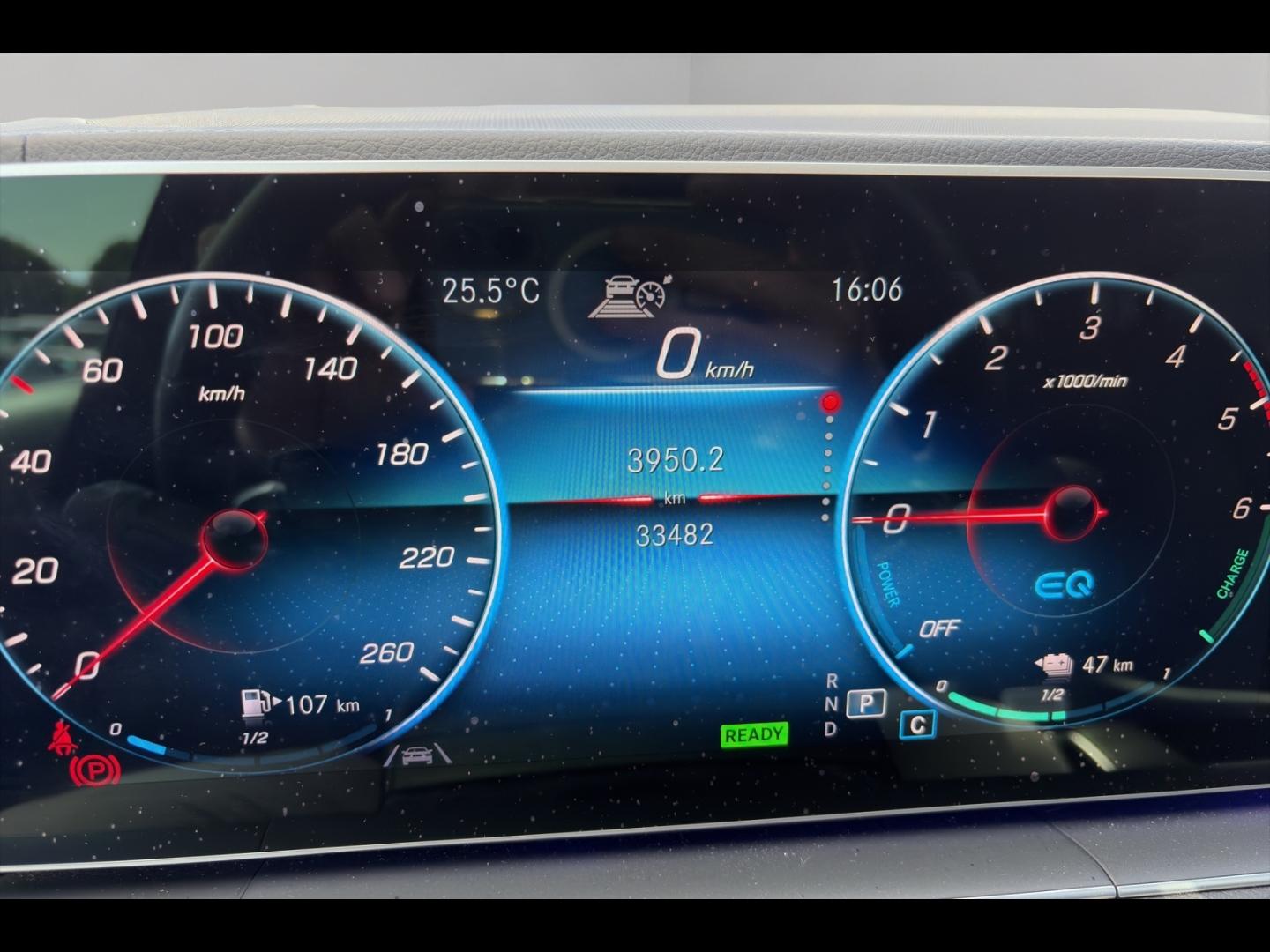Image MERCEDES-BENZ GLE Coupé 350 de 194+136ch AMG Line 4Matic 9G-Tronic