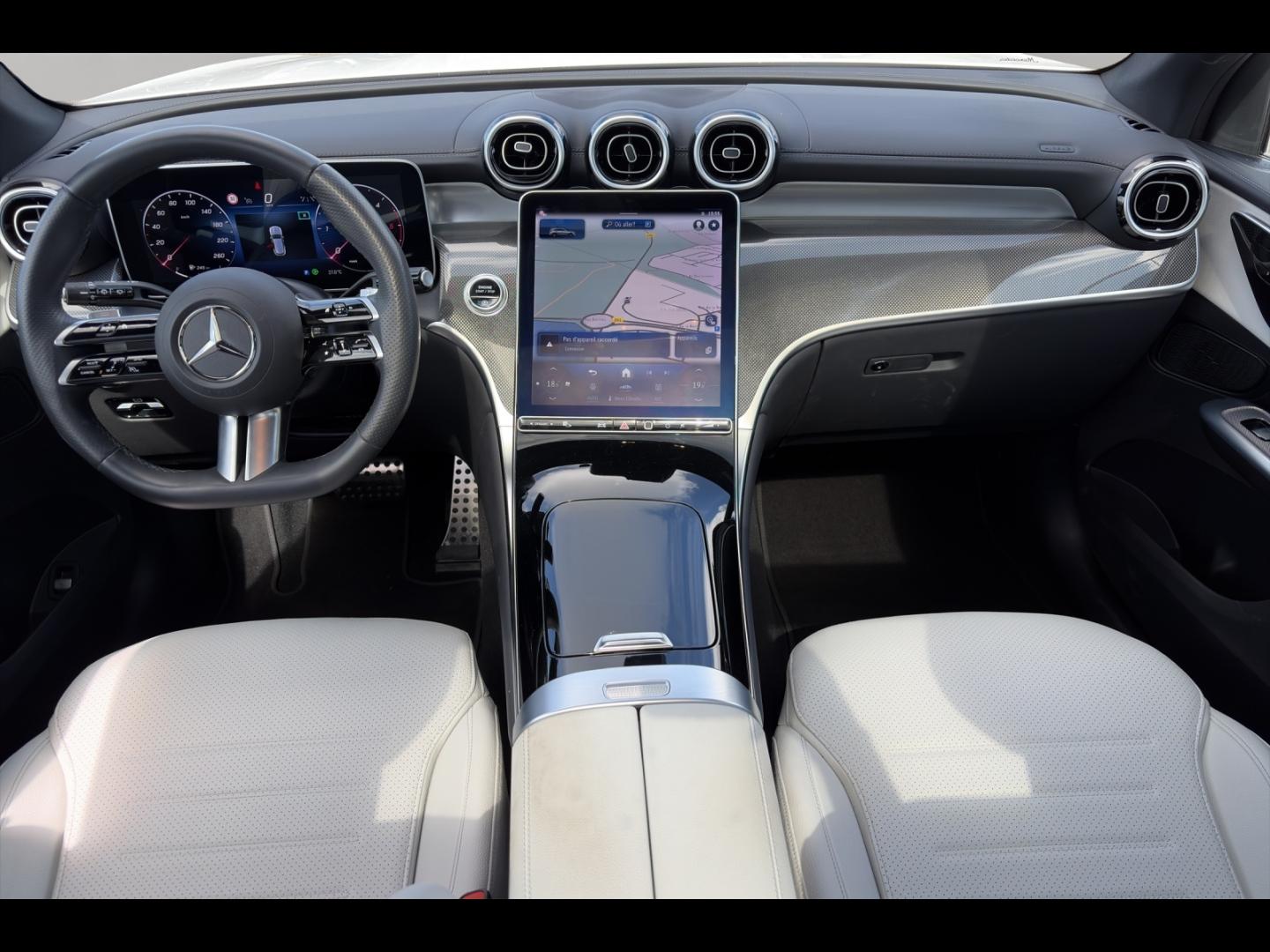 Image MERCEDES-BENZ GLC 220 d 197ch AMG Line 4Matic 9G-Tronic