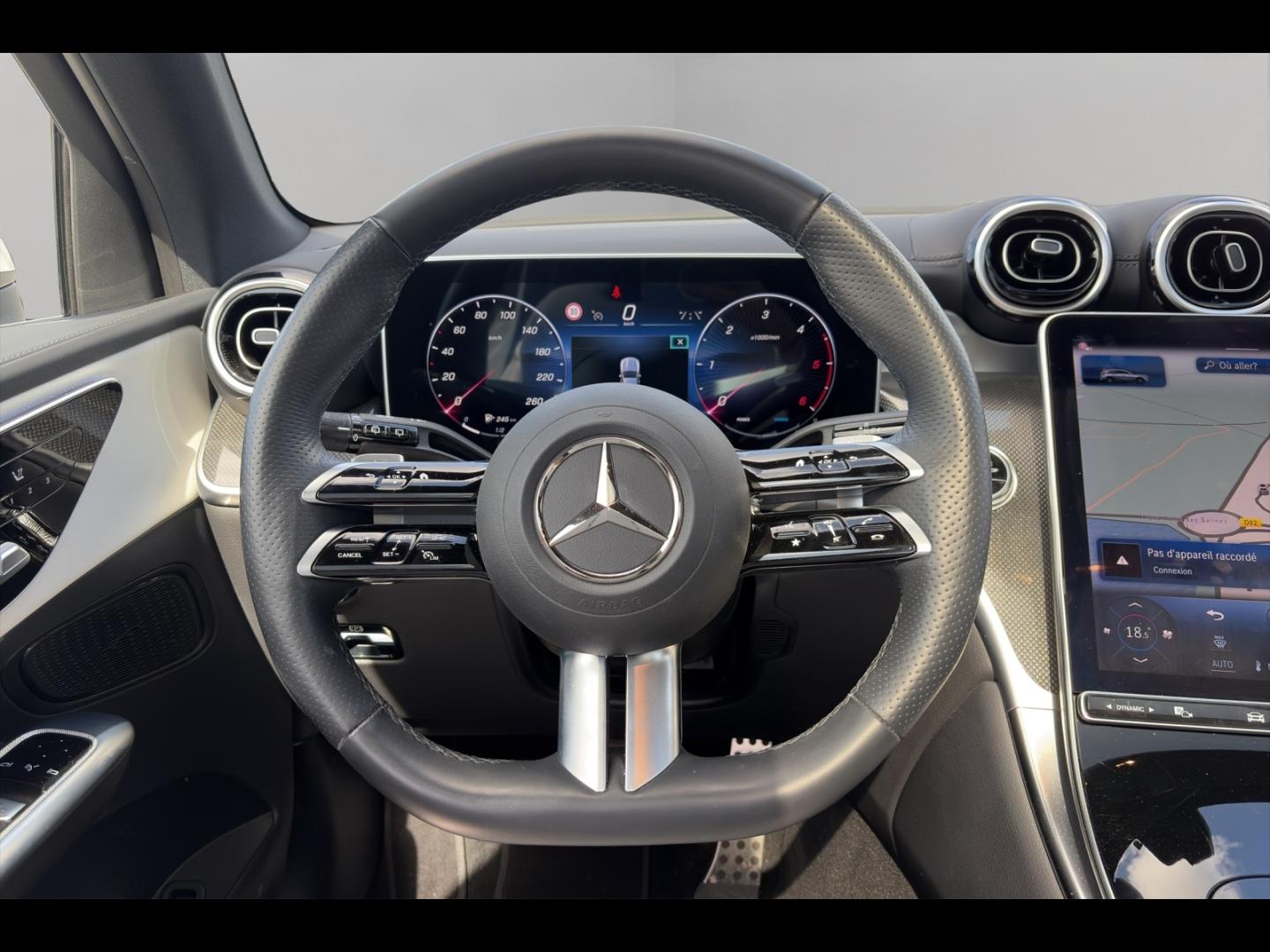 Image MERCEDES-BENZ GLC 220 d 197ch AMG Line 4Matic 9G-Tronic