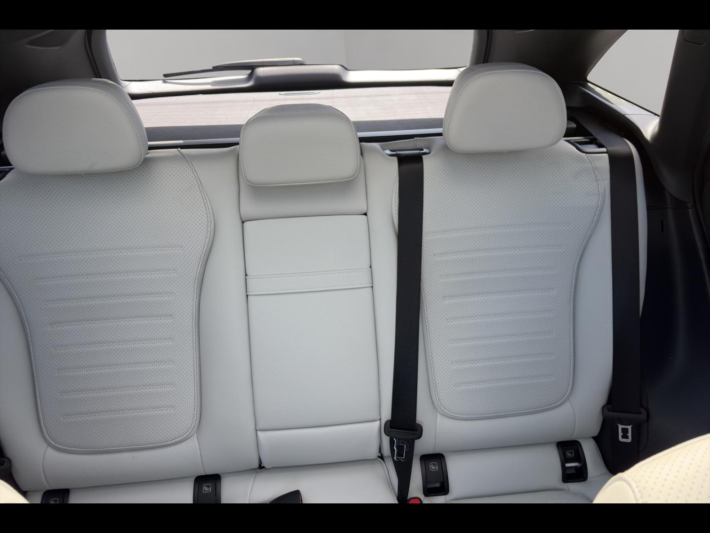 Image MERCEDES-BENZ GLC 220 d 197ch AMG Line 4Matic 9G-Tronic